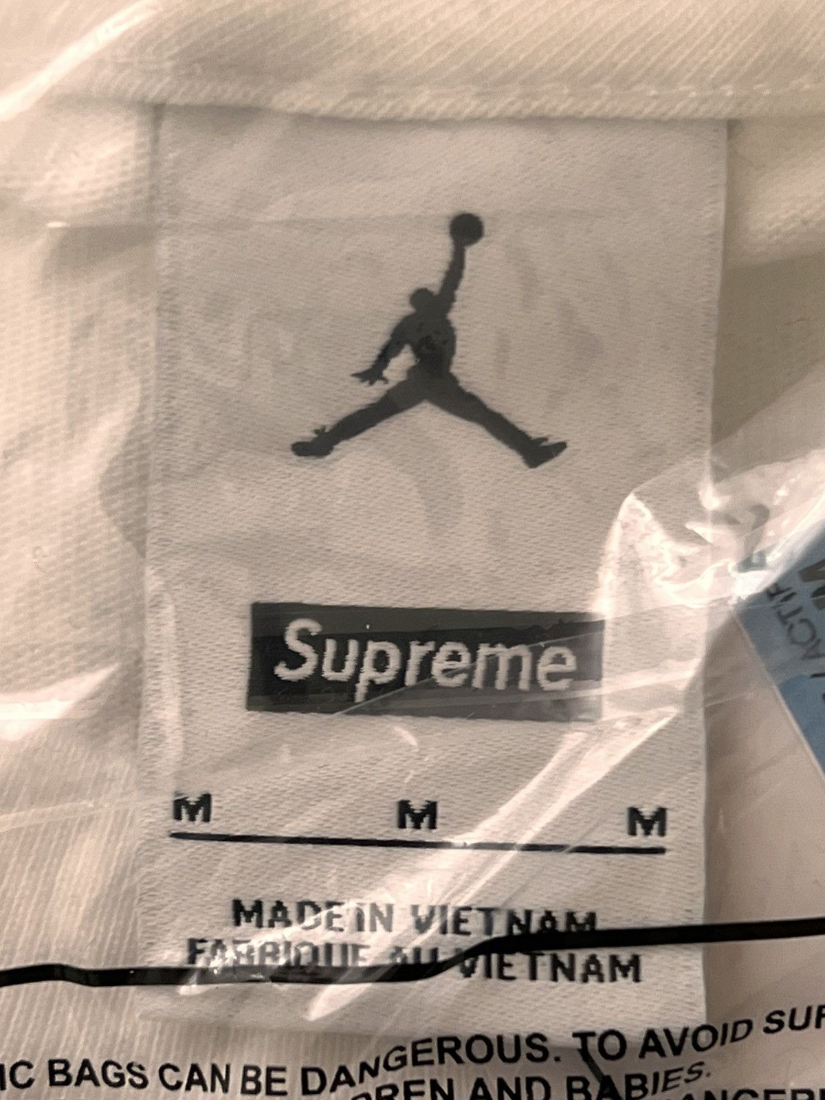 Jordan Brand M Supreme Jordan Biggie Notorious BIG tee Tshirt white photo Size US M / EU 48-50 / 2 - 17 Thumbnail