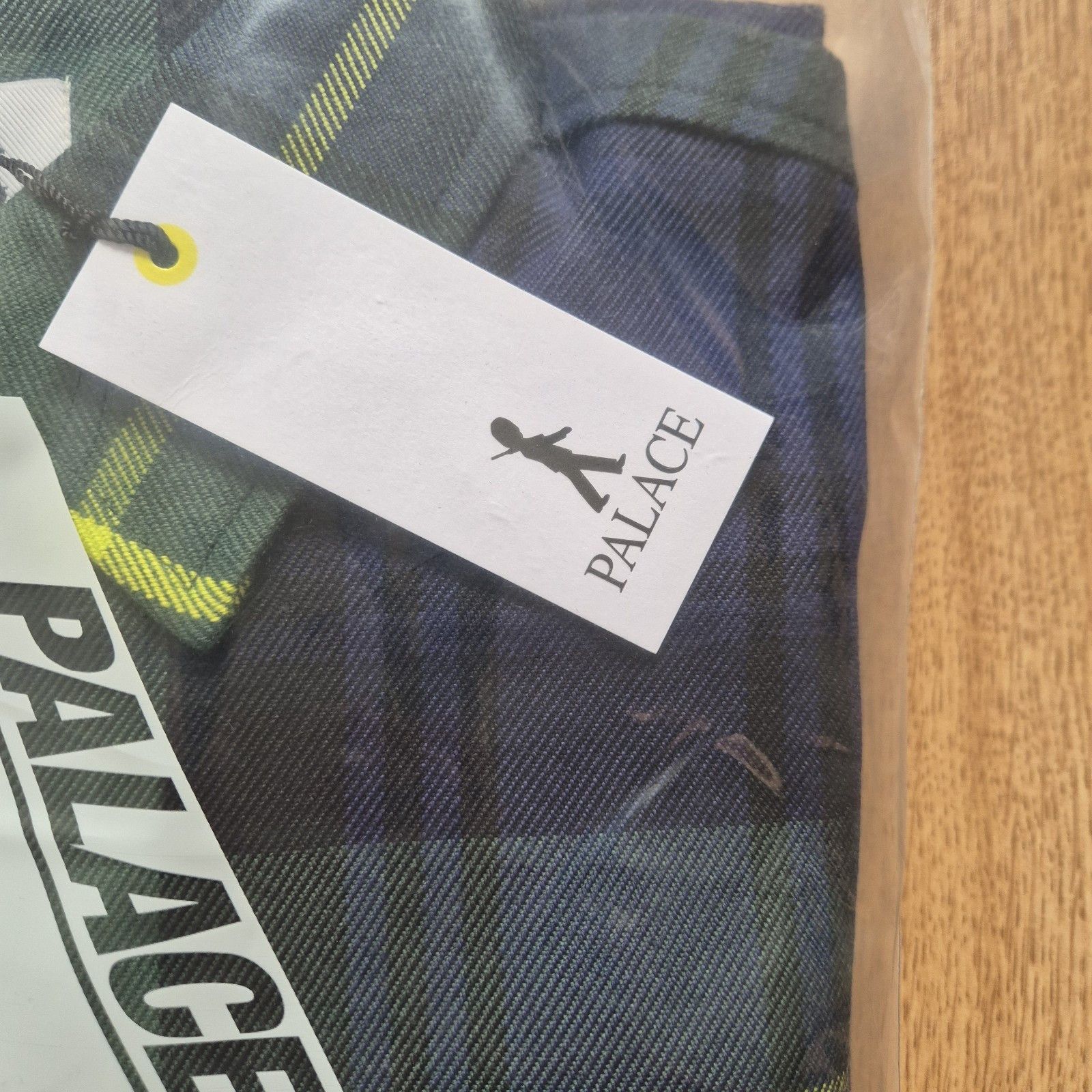 Palace Palace Guard Shirt Black Watch Large FW24 Size US L / EU 52-54 / 3 - 5 Thumbnail