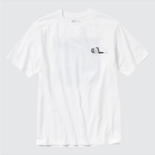 Japanese Brand Uniqlo X KAWS T-Shirt TEE Size US XXL / EU 58 / 5 - 3 Thumbnail