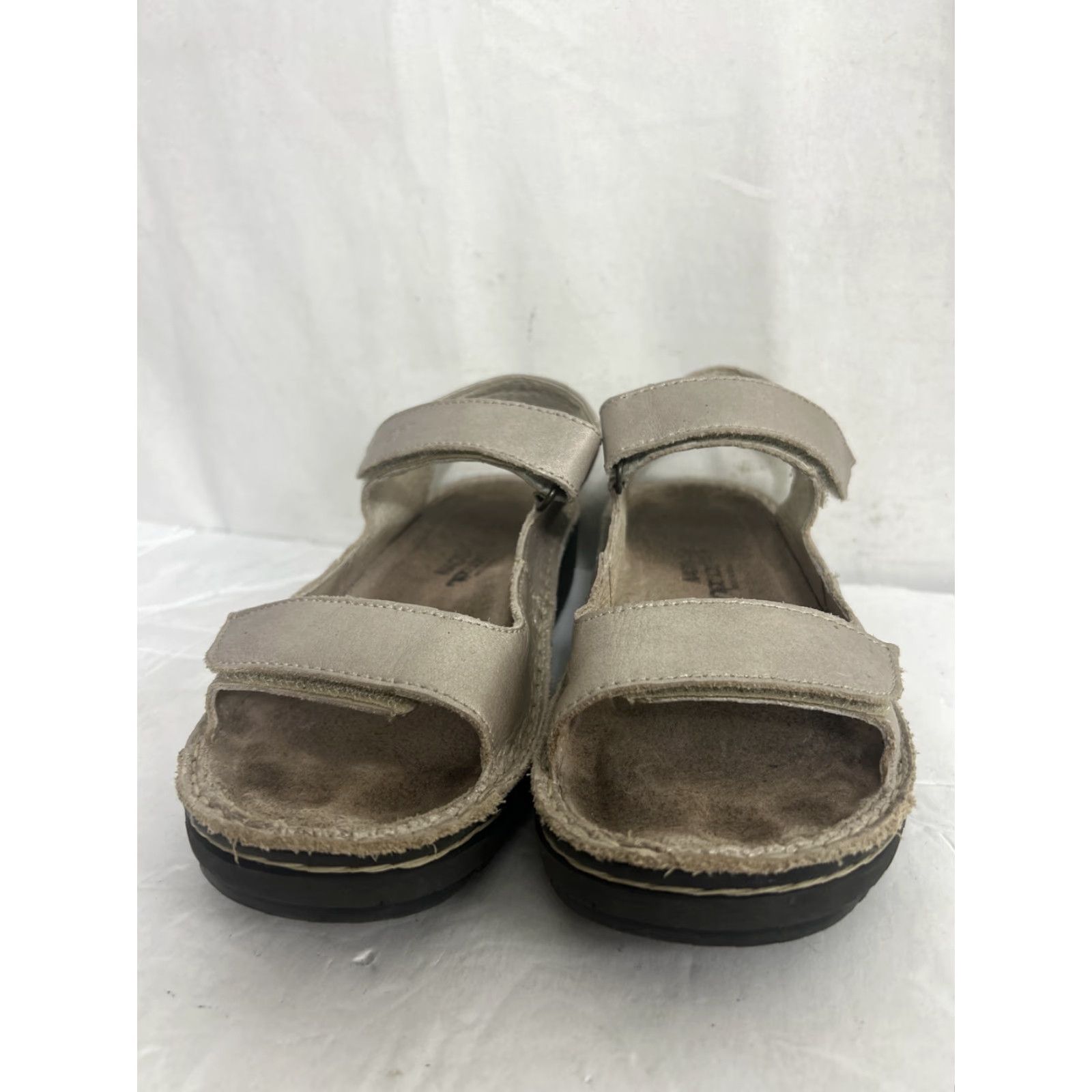 Vintage VINTAGE Naot Sandal Enid 36 Metallic Gold Leather Strappy Hook Loop Womens US 5-5.5 Size US 6 / IT 36 - 4 Thumbnail
