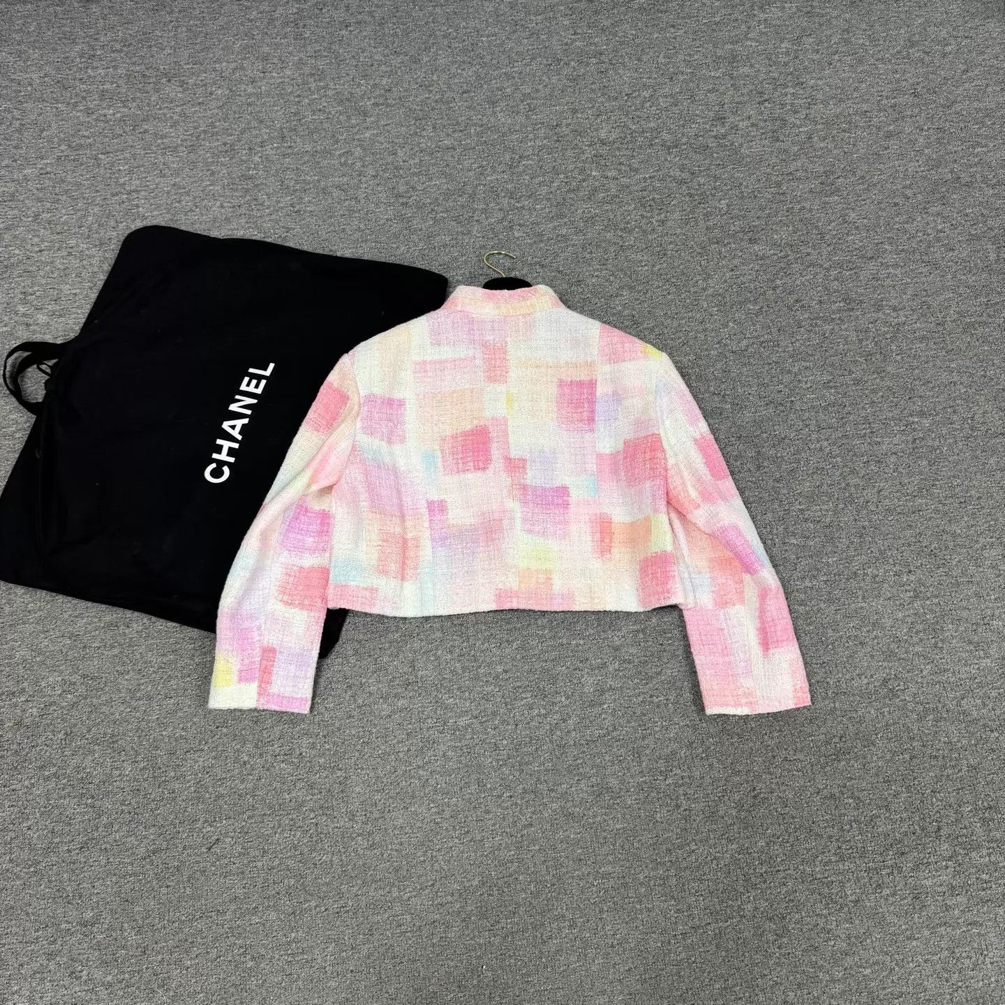 Chanel Chanel women's pink mosaic tweed short jacket Size M / US 6-8 / IT 42-44 - 3 Thumbnail