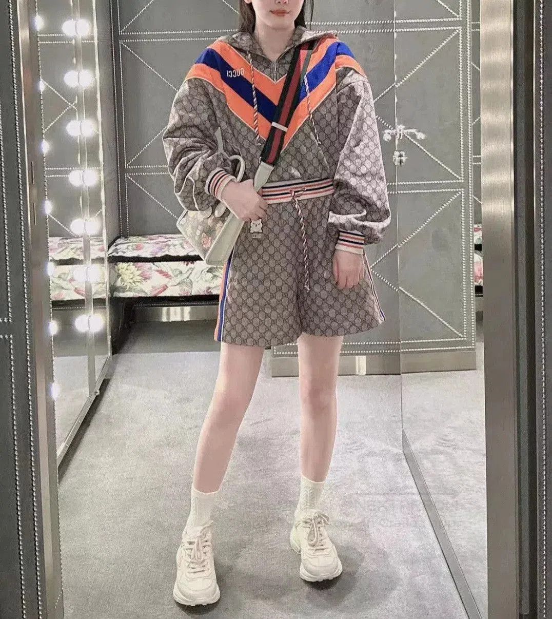Gucci Gucci Limited Half-Zip Cropped Sweatshirt. Size XS / US 0-2 / IT 36-38 - 8 Thumbnail