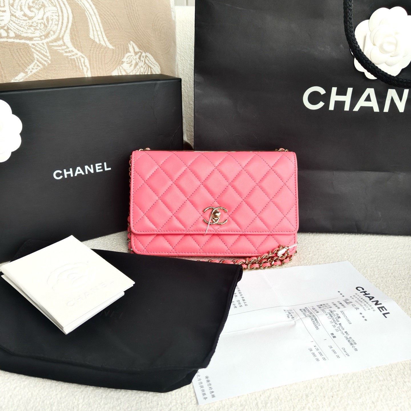 Chanel Pre-loved Bag Very good condition Size ONE SIZE - 1 Thumbnail