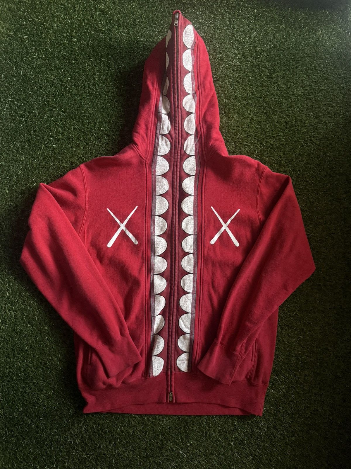 Bape × Kaws Bape x Kaws Chomper Full Zip-Up Hoodie Size US L / EU 52-54 / 3 - 1 Thumbnail