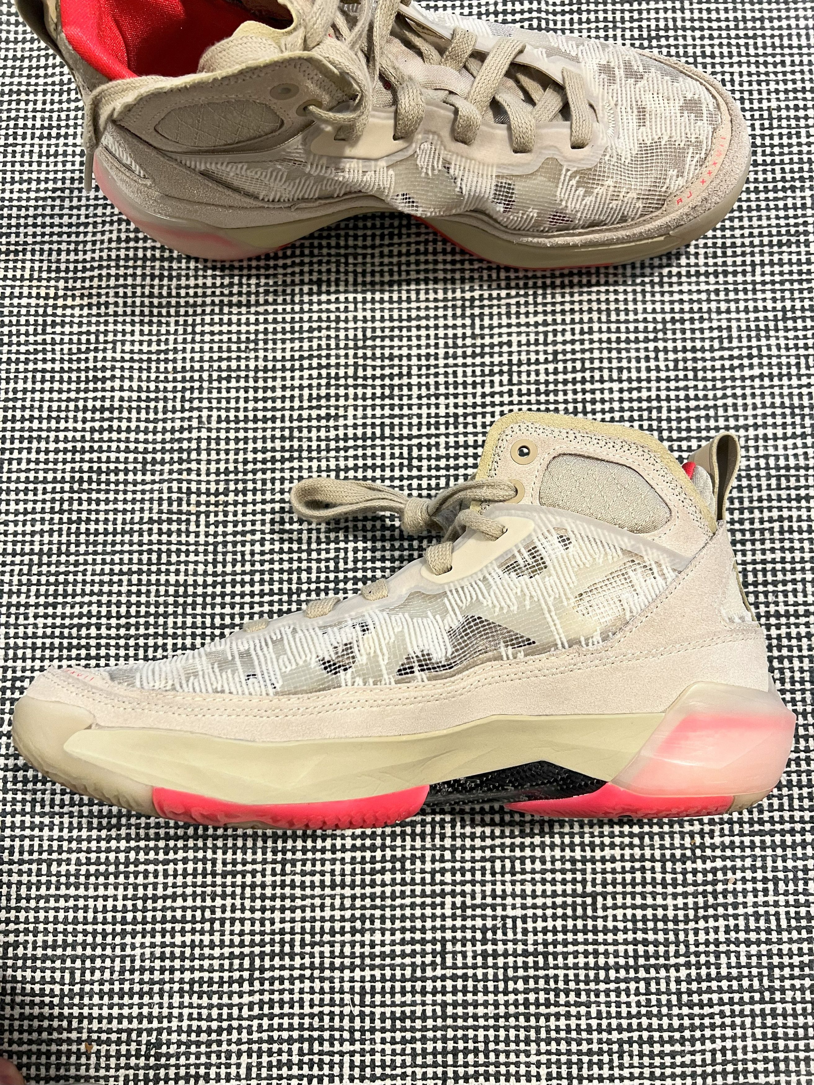 Jordan Brand Nike Air Jordan XXXVII Low Taco Jay FD6721-200 Size US 9.5 / EU 42-43 - 6 Thumbnail
