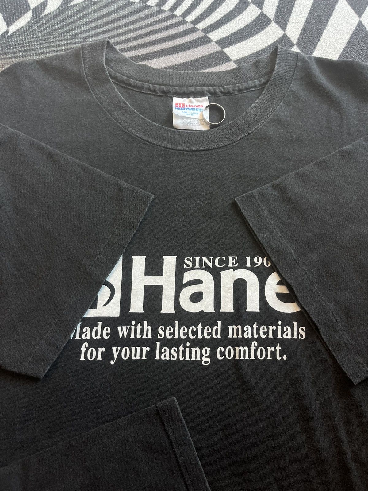 Hanes Vintage Hanes Big Logo 90’s Tshirt Size US XL / EU 56 / 4 - 6 Thumbnail