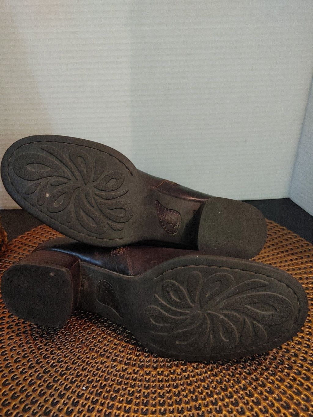 Born Born Kenzie Leather Ankle Booties Size 7M Size US 7 / IT 37 - 5 Thumbnail