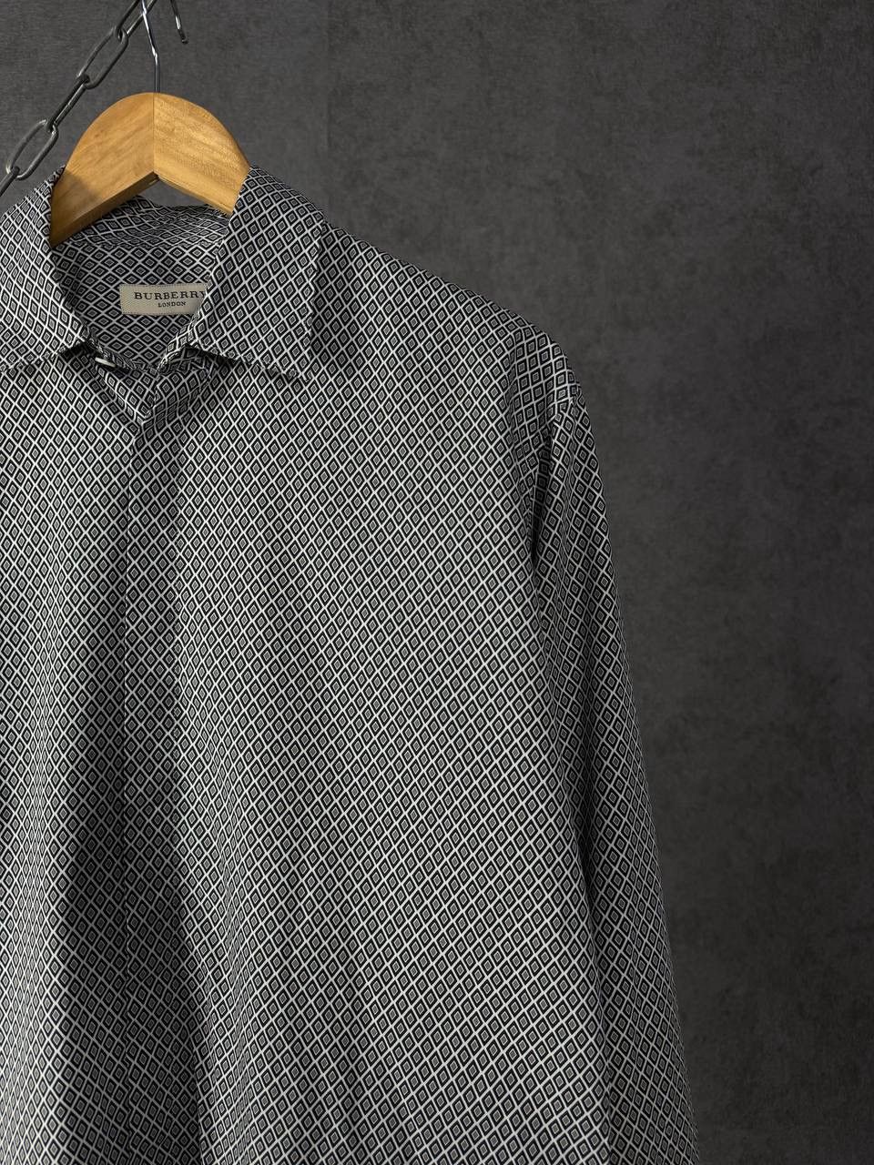 Burberry Burberry luxury designer shirt Size US M / EU 48-50 / 2 - 2 Thumbnail
