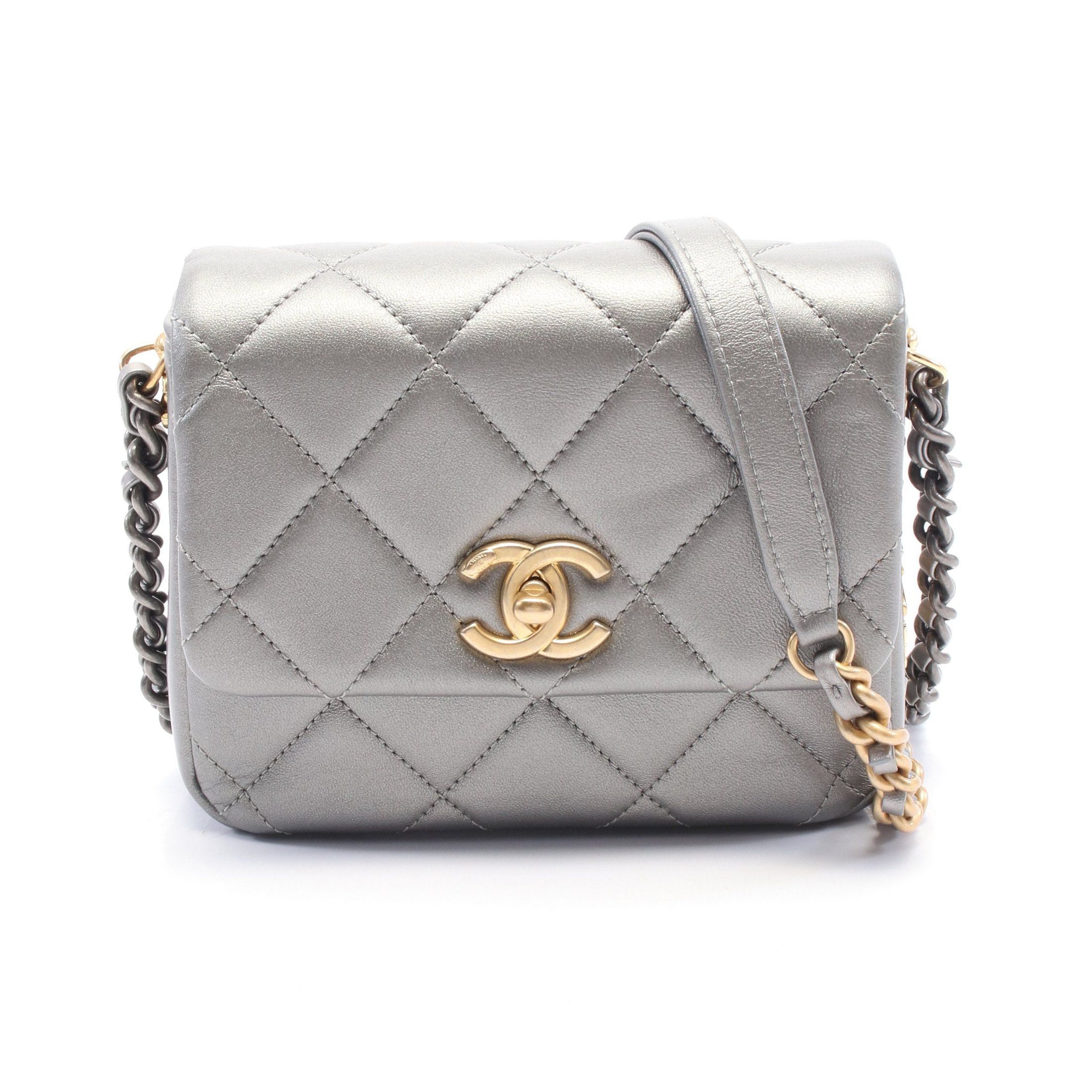 Chanel Matelasse Chain Shoulder Bag Leather Silver Combination Metal Fittings