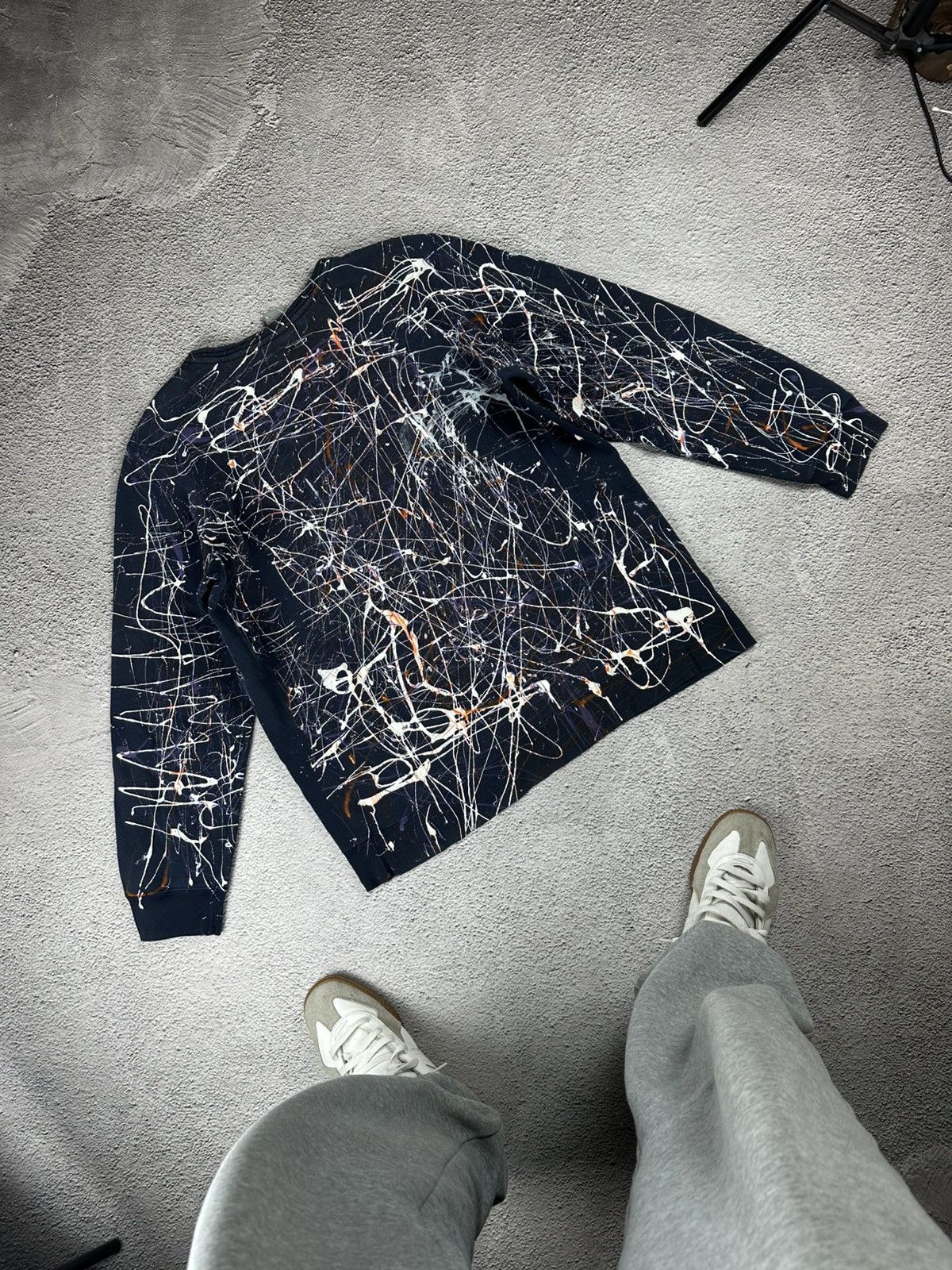 Nike Vintage Nike Custom Tie-Dye Paint Sweatshirt Y2K Distressed Size US M / EU 48-50 / 2 - 2 Thumbnail