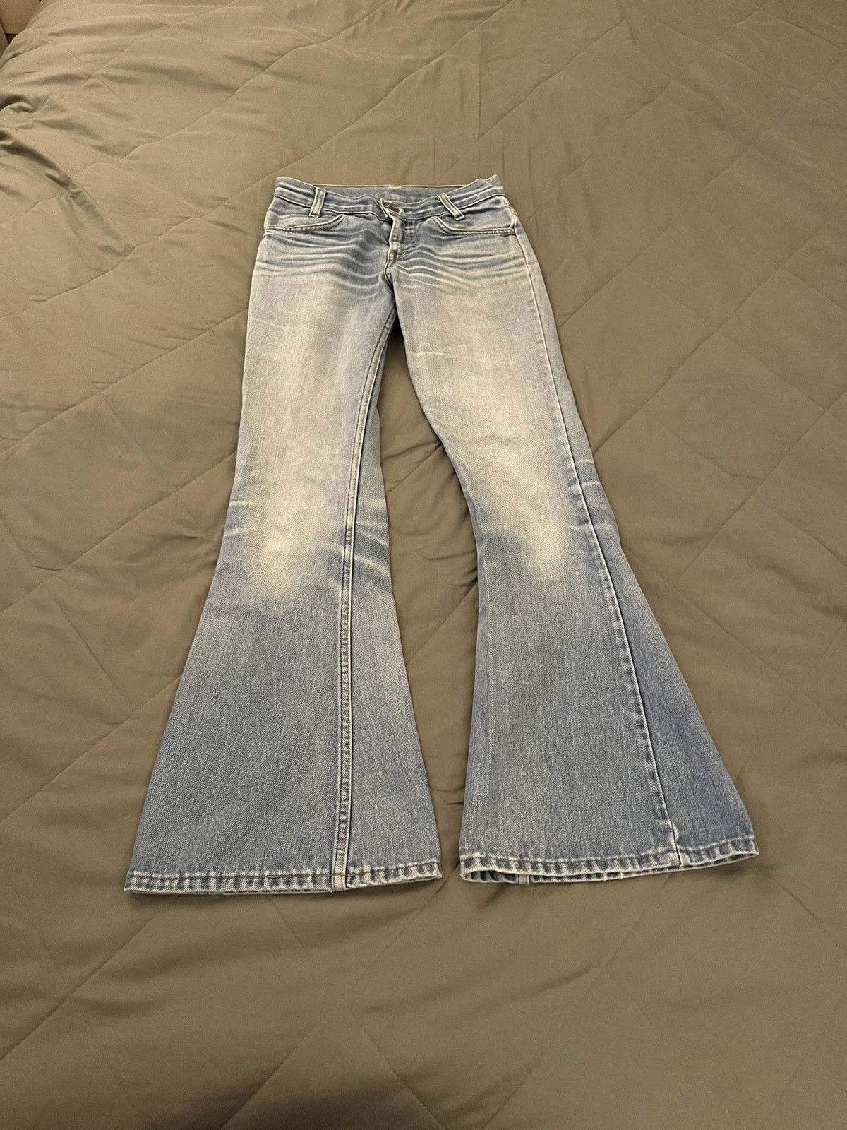 image of Levis x Vintage 70's Levi’S Bell Bottom Orange Tab Jeans in Blue, Men's (Size 26)