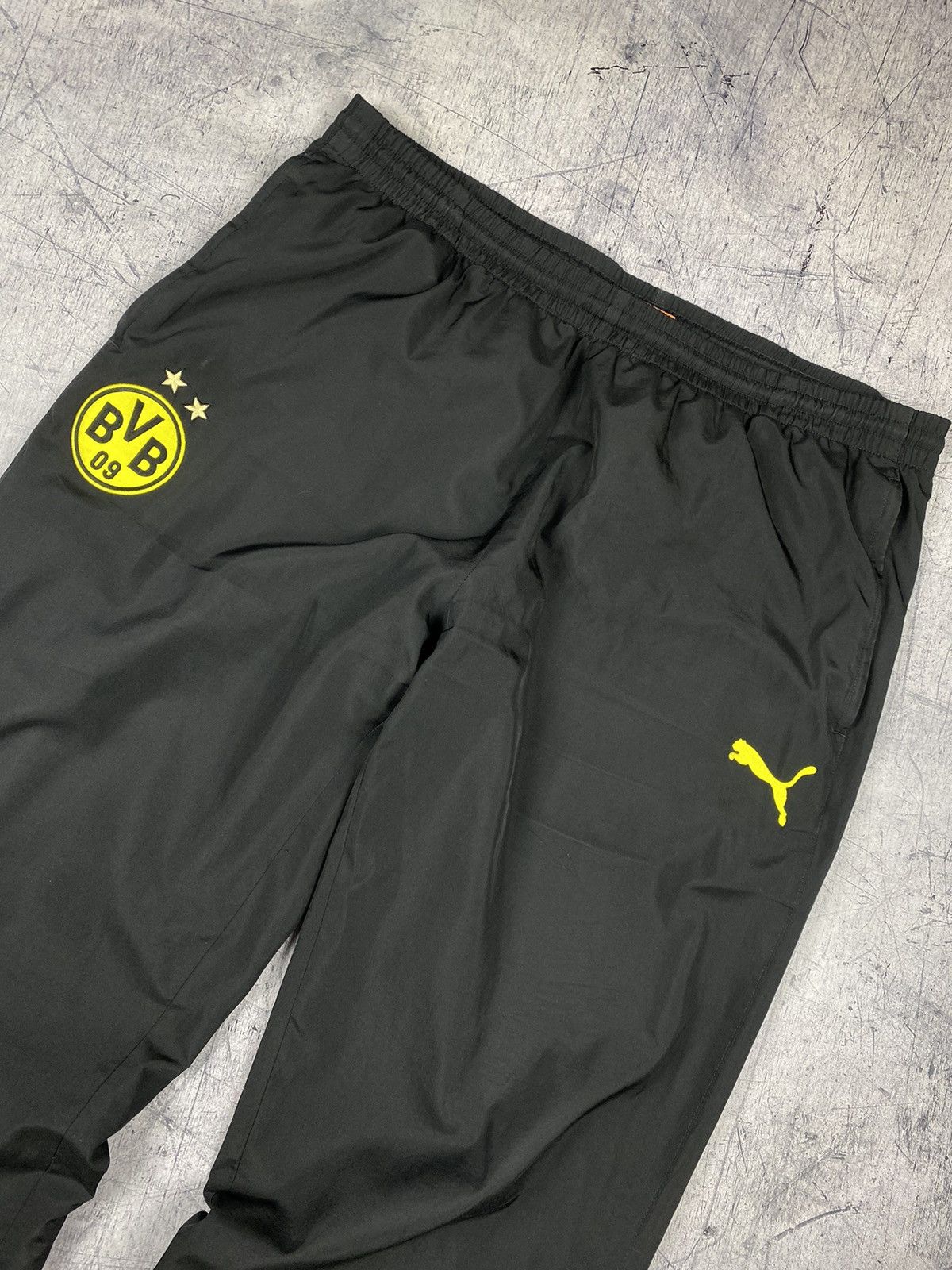 Puma × Vintage Vintage Puma Borussia Dortmund Soccer Pants Jersey Y2K Size US 34 / EU 50 - 3 Thumbnail