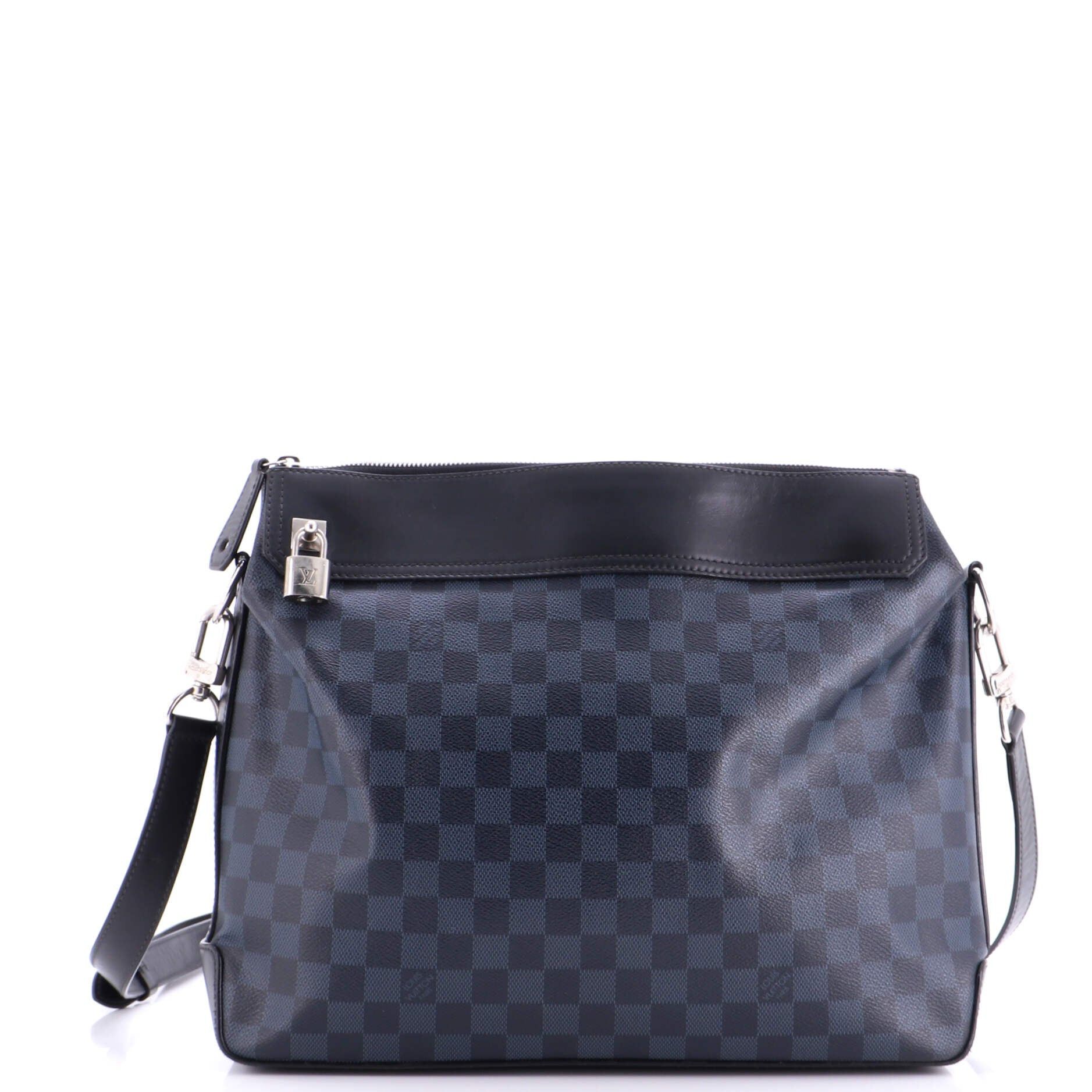 Louis Vuitton Greenwich Messenger Bag Size ONE SIZE - 1 Thumbnail