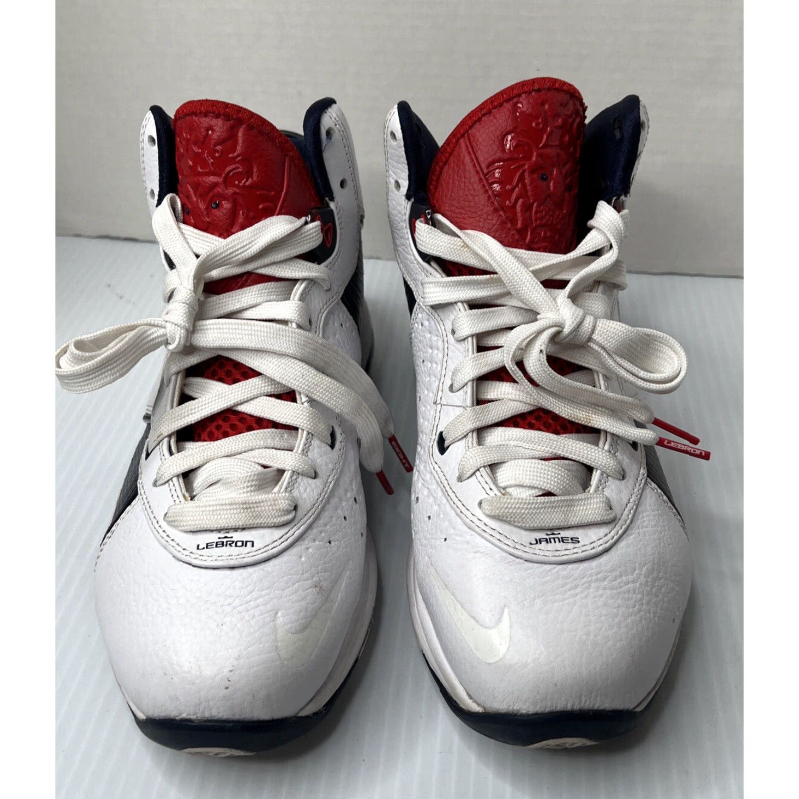 Nike Nike LeBron 8 USA Olympic Veterans Day Basketball Sneakers Men Size 8.5 White Size US 8.5 / EU 41-42 - 4 Thumbnail