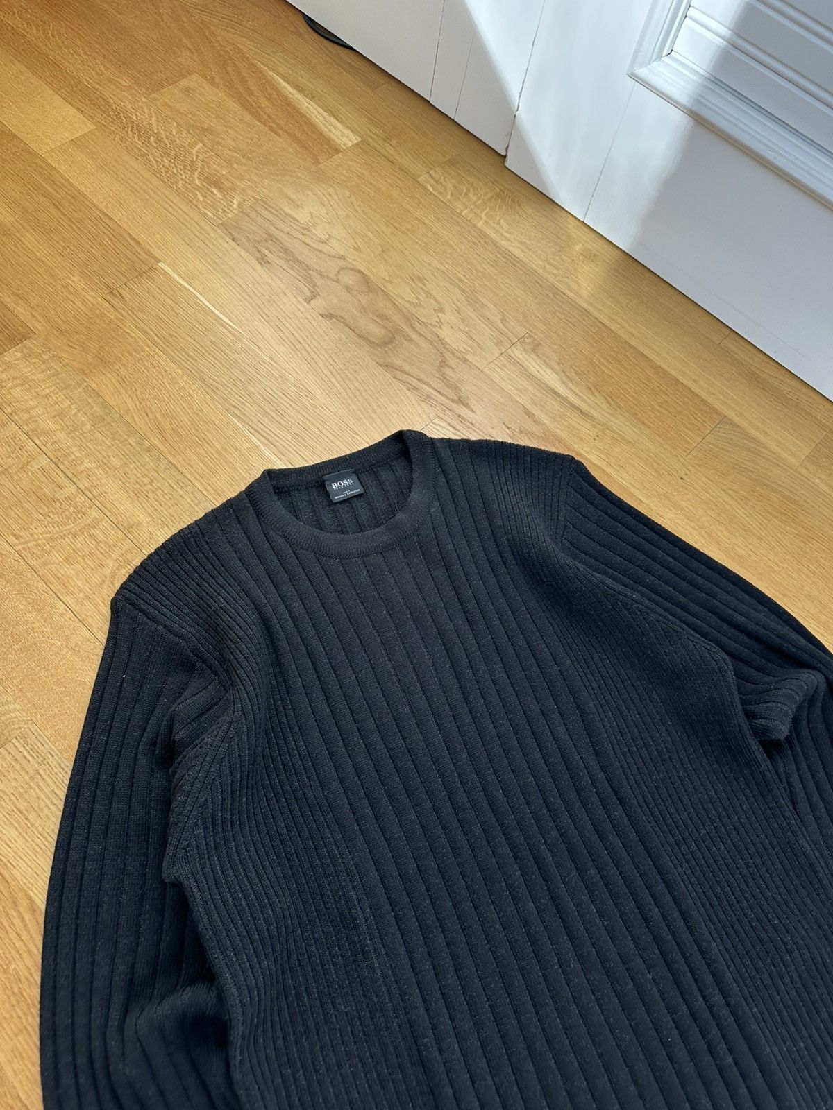 Hugo Boss Vintage Hugo Boss Knit Sweater Merinos Extrafine Made Italy Size US M / EU 48-50 / 2 - 5 Thumbnail