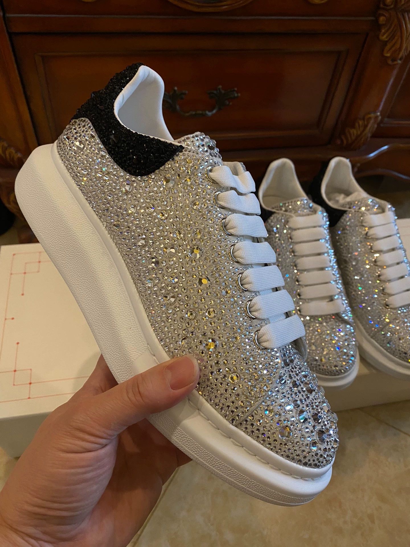 Alexander McQueen Alexander McQueen Crystal Allover Sneaker 41/42 Size US 8 / EU 41 - 3 Thumbnail