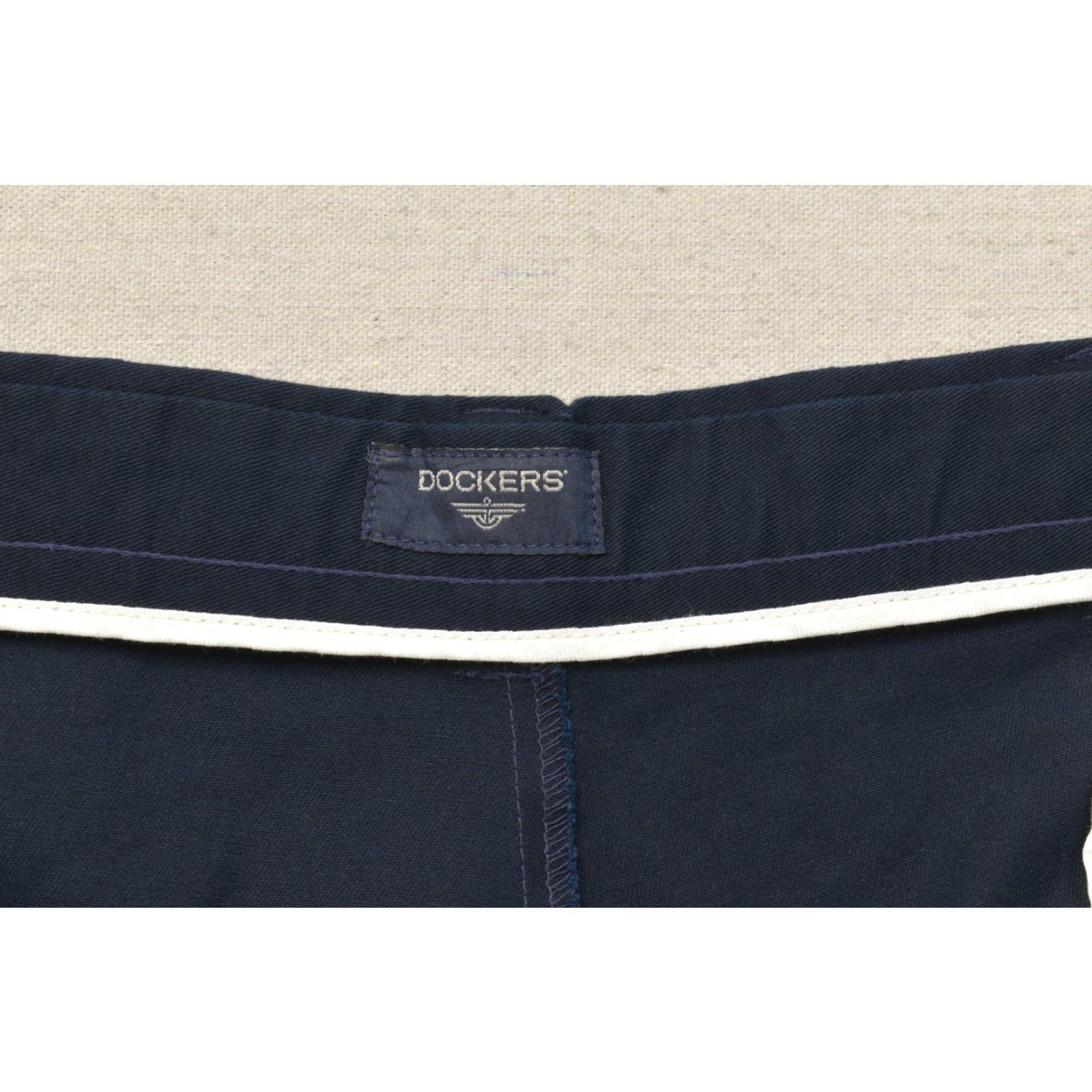 Dockers DOCKERS Pants Navy Blue Chino W44 L32 100% Cotton Classic Fit NWT Womens? Mens? Size US 44 / EU 60 - 6 Thumbnail