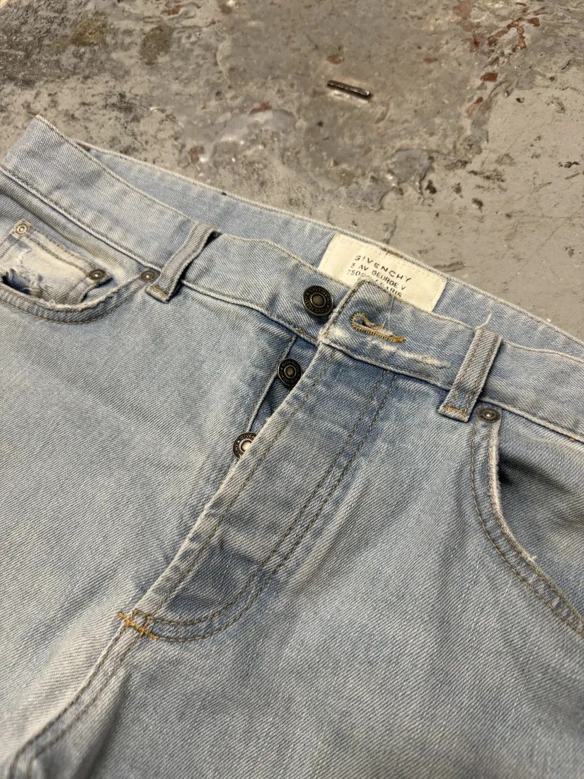 Designer × Givenchy × Vintage 2000s Givenchy Blue Distressed Slim Denim Jeans Size US 33 - 10 Thumbnail