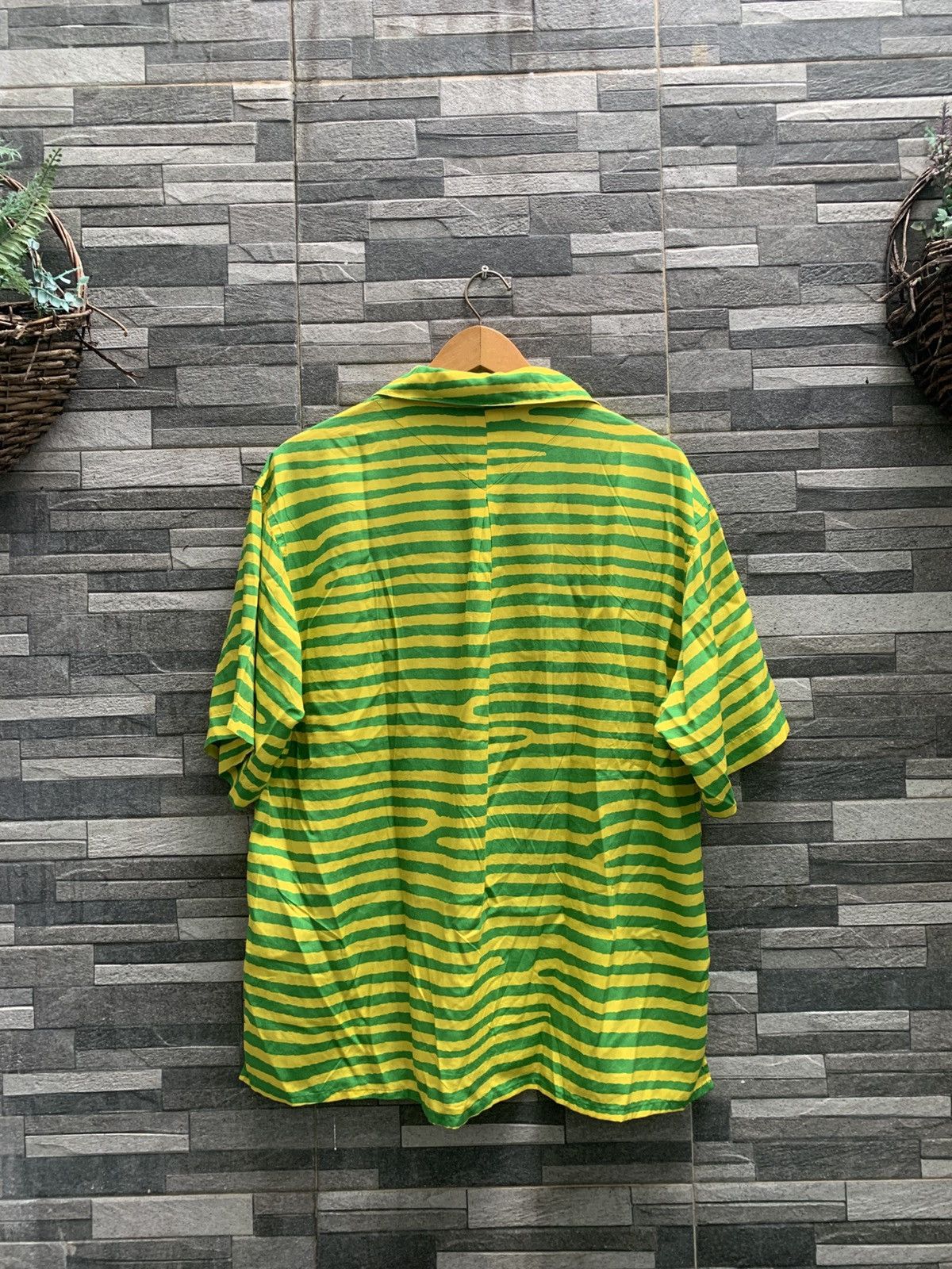 Kenzo Vintage KENZO Marine Angelfish Shirt Size US L / EU 52-54 / 3 - 3 Thumbnail