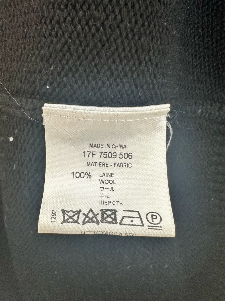 Givenchy Givenchy Black Inverted Letter Logo Sweater Size S Size US S / EU 44-46 / 1 - 4 Thumbnail