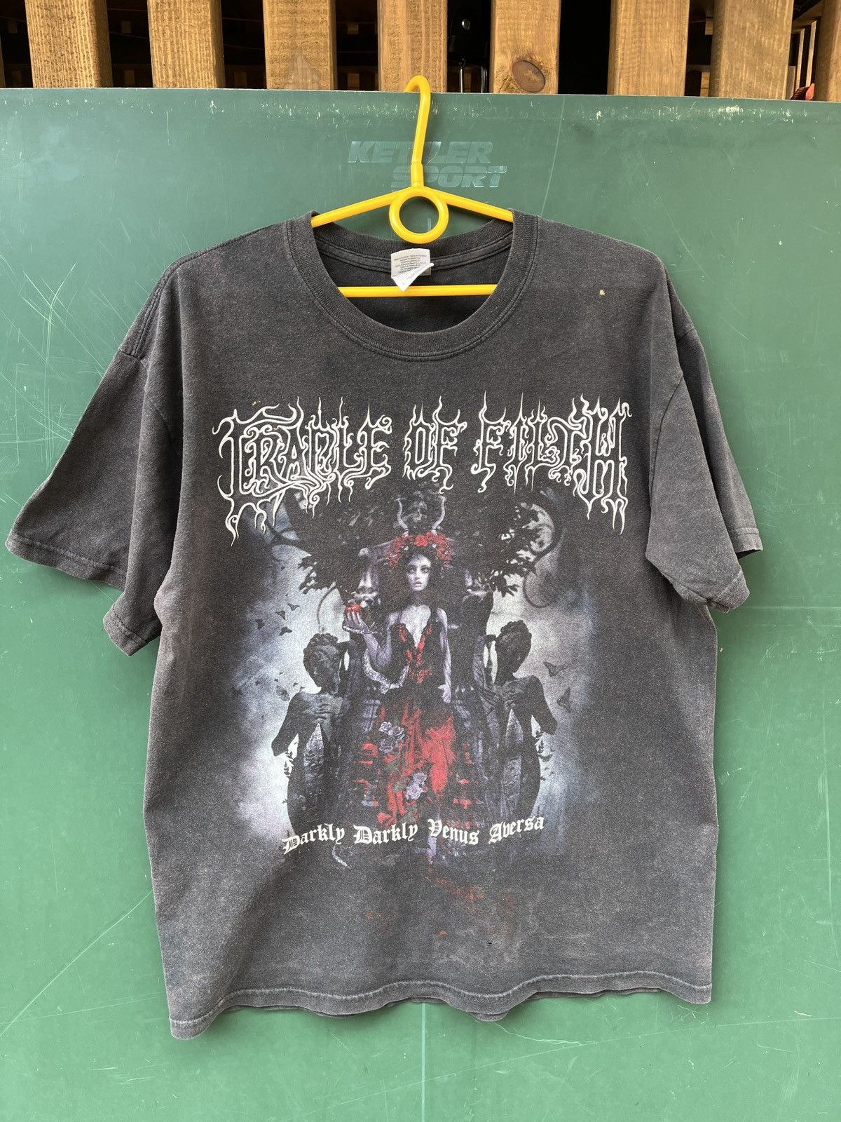 Band Tees Cradle of Filth tshirt Darkly Venus Size US L / EU 52-54 / 3 - 1 Thumbnail