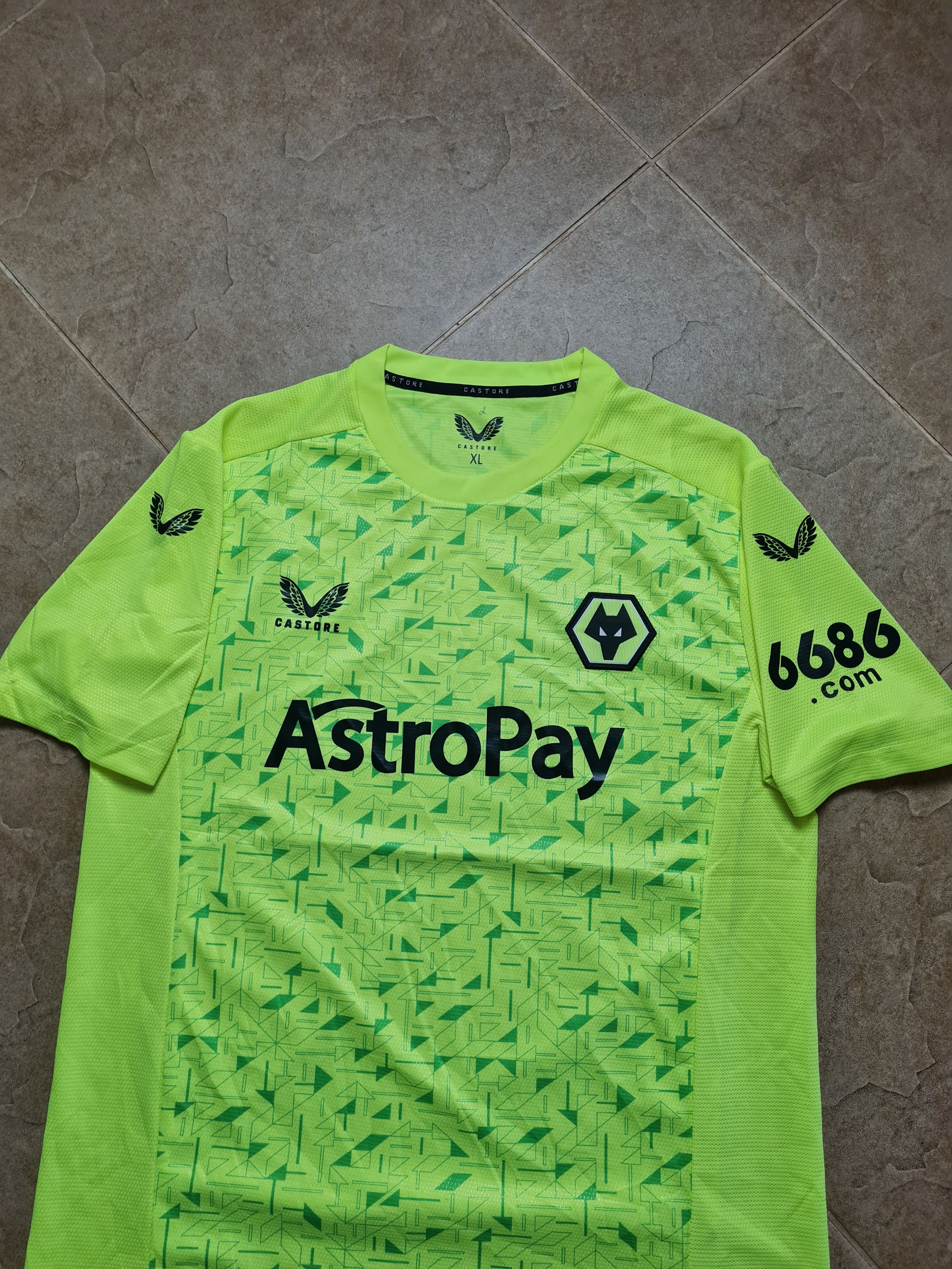Castore WOLVERHAMPTON WANDERERS CASTORE SHIRT 23-24 SEASON AWAY Size US L / EU 52-54 / 3 - 3 Thumbnail