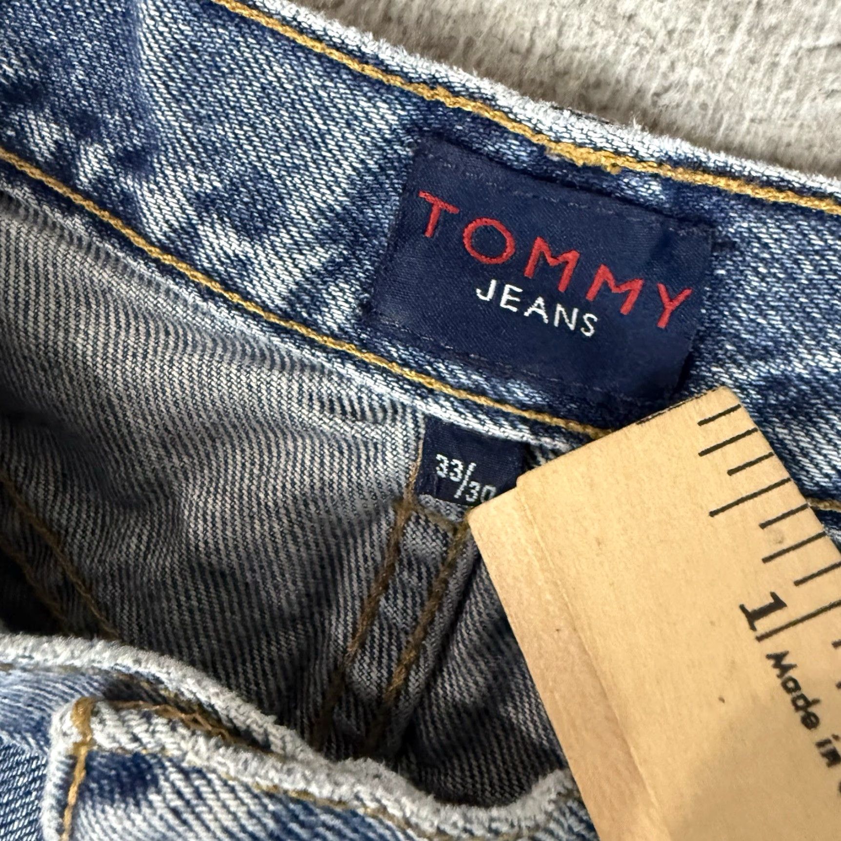 Tommy Hilfiger VINTAGE Tommy Hilfiger Jeans Mens 33x30 Blue Baggy Skater 90s Urban Y2K Distressed Faded Jeans Mens Blue 90s Urban Streetwear Size US 33 - 5 Thumbnail