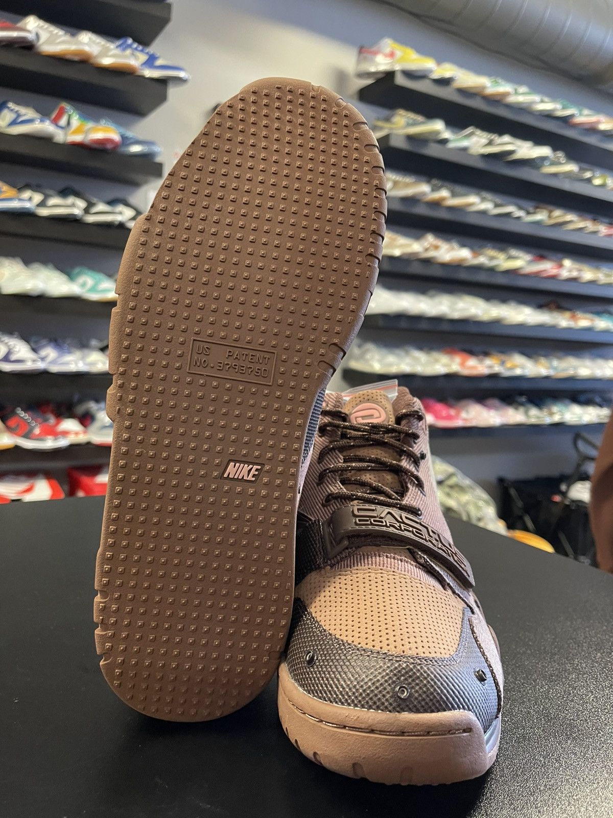 Nike × Travis Scott Size 10 - Nike Air Trainer 1 SP Travis Scott Size US 10 / EU 43 - 11 Thumbnail