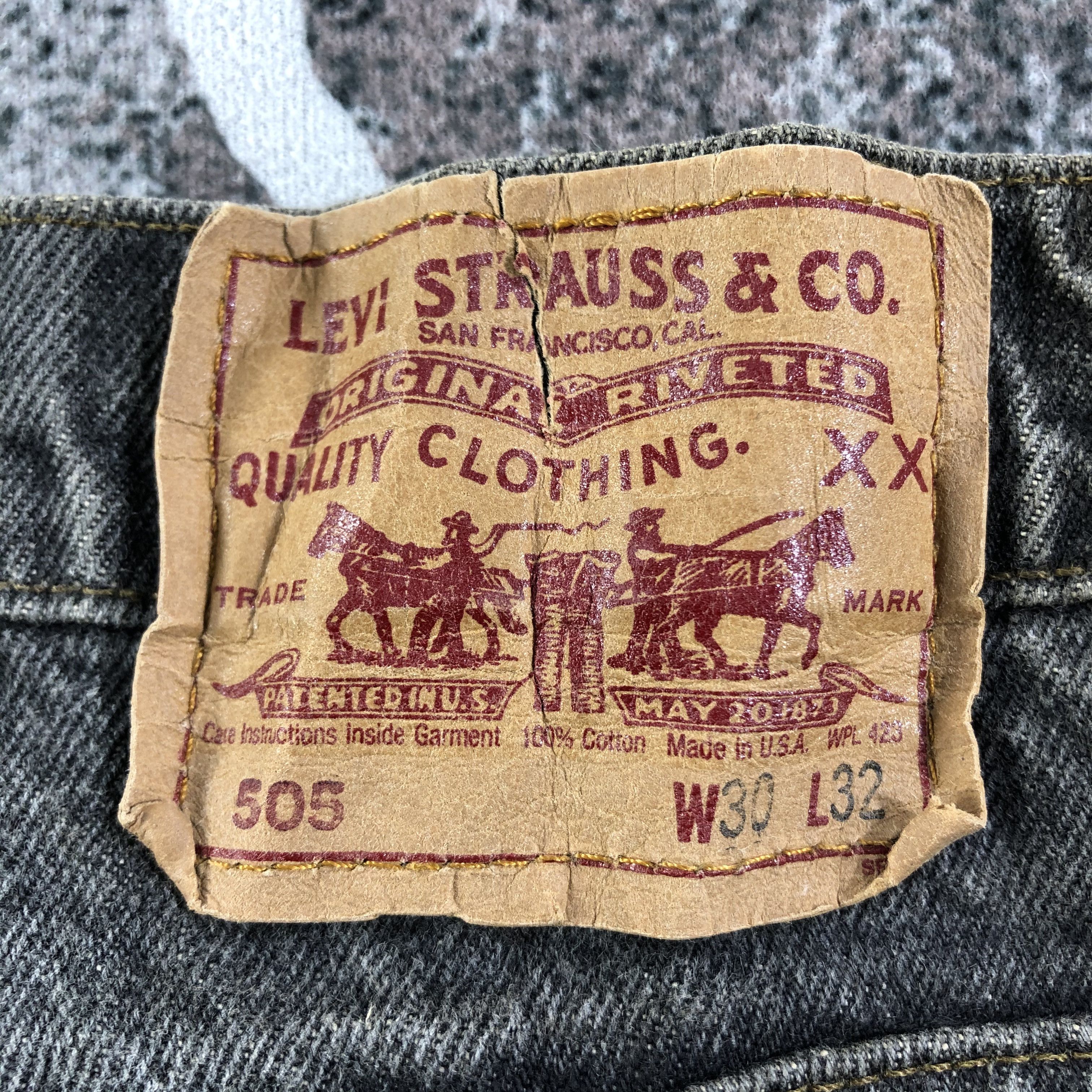 Levi's Vintage Levis 505 Jeans Faded Black Denim KJ1873 Size US 29 - 5 Thumbnail