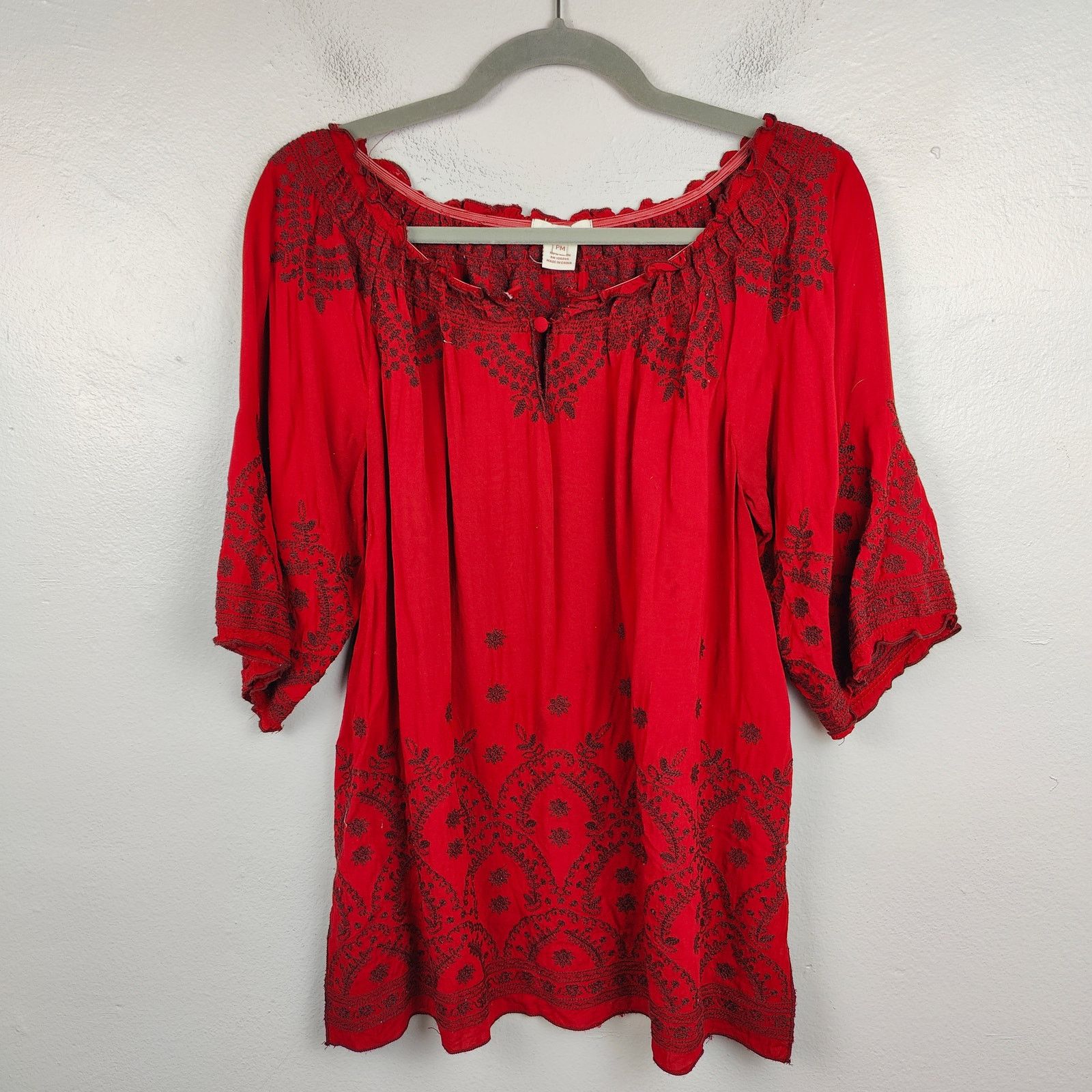 Other Sundance Top Womens Petite Medium Red Embroidered Size M / US 6-8 / IT 42-44 - 1 Thumbnail