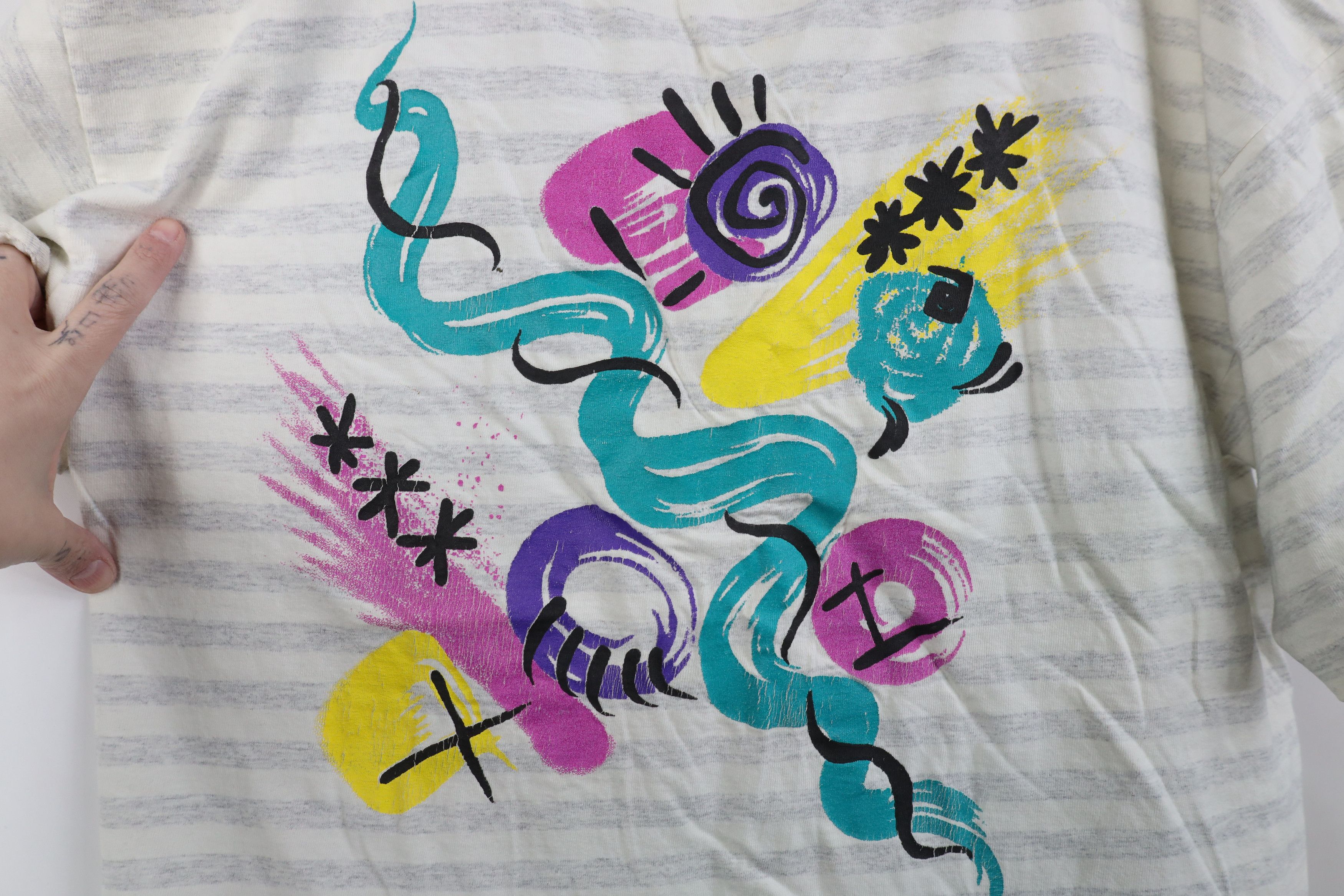 Vintage Vintage 90s Streetwear Art Striped Short Sleeve T-Shirt USA Size L / US 10 / IT 46 - 4 Thumbnail