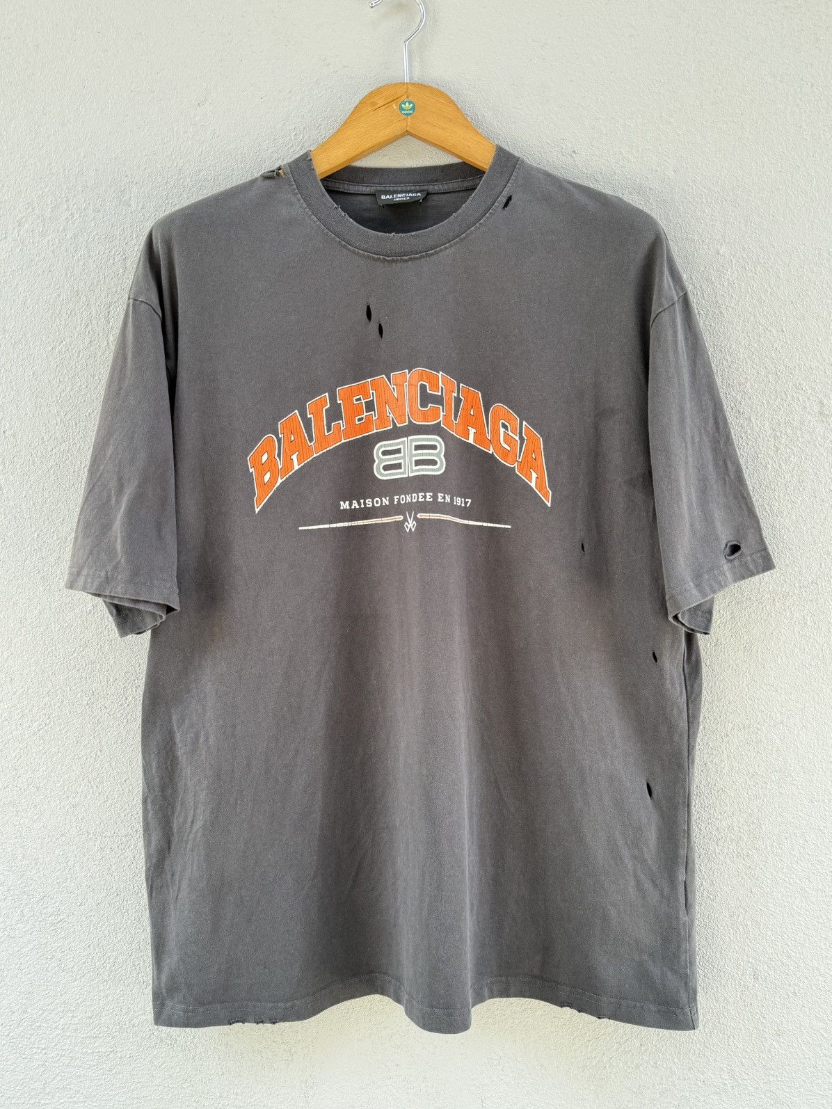 Balenciaga Thrashed Design Balenciaga 2022 Maison Fondee Oversize Tee Size US XL / EU 56 / 4 - 1 Thumbnail