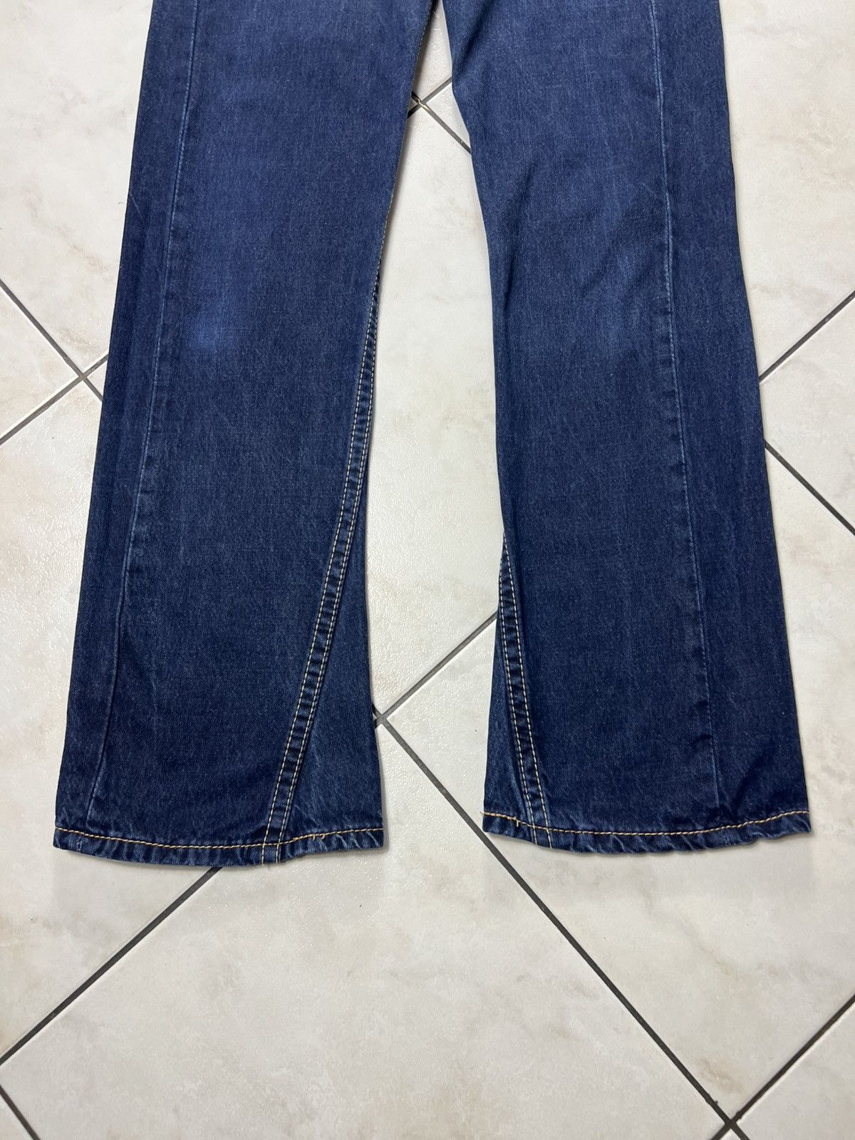 Levi's Vintage Levi’s 907 flared navy denim y2k jeans pants bootcut Size US 29 - 5 Thumbnail