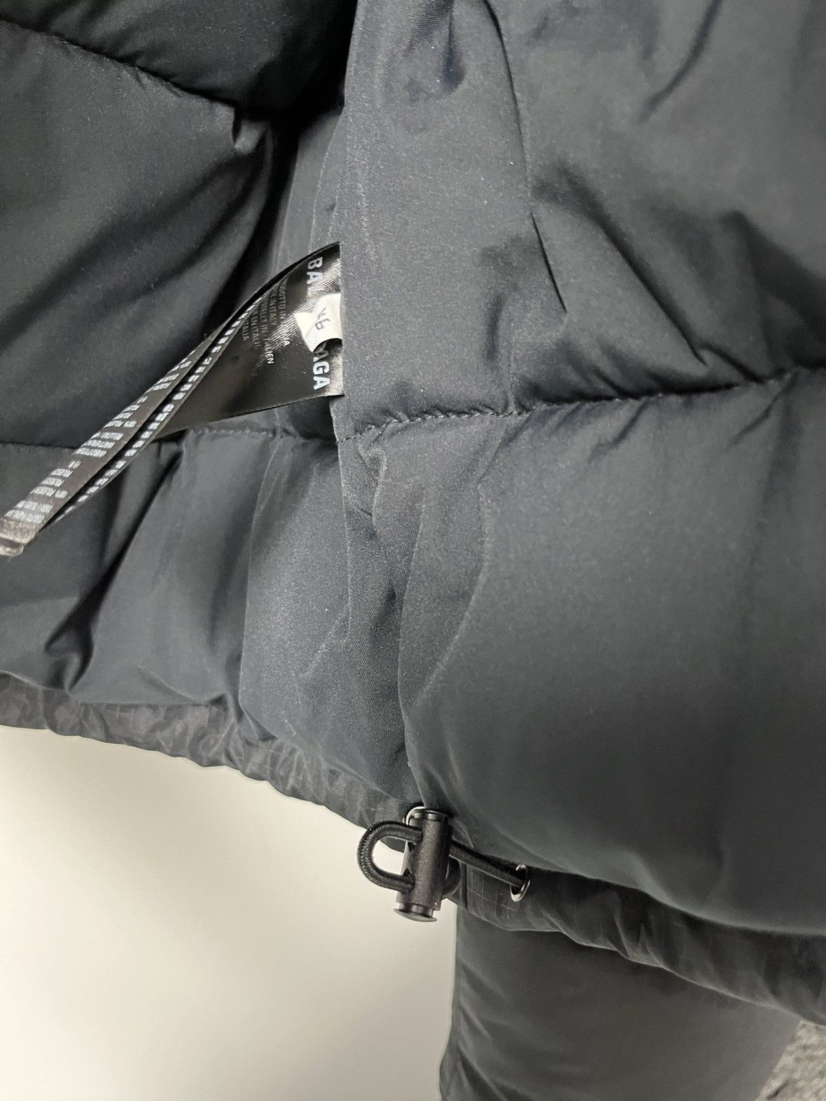 Balenciaga Balenciaga Cropped Fit Ripstop Puffer Jacket Size US S / EU 44-46 / 1 - 11 Thumbnail