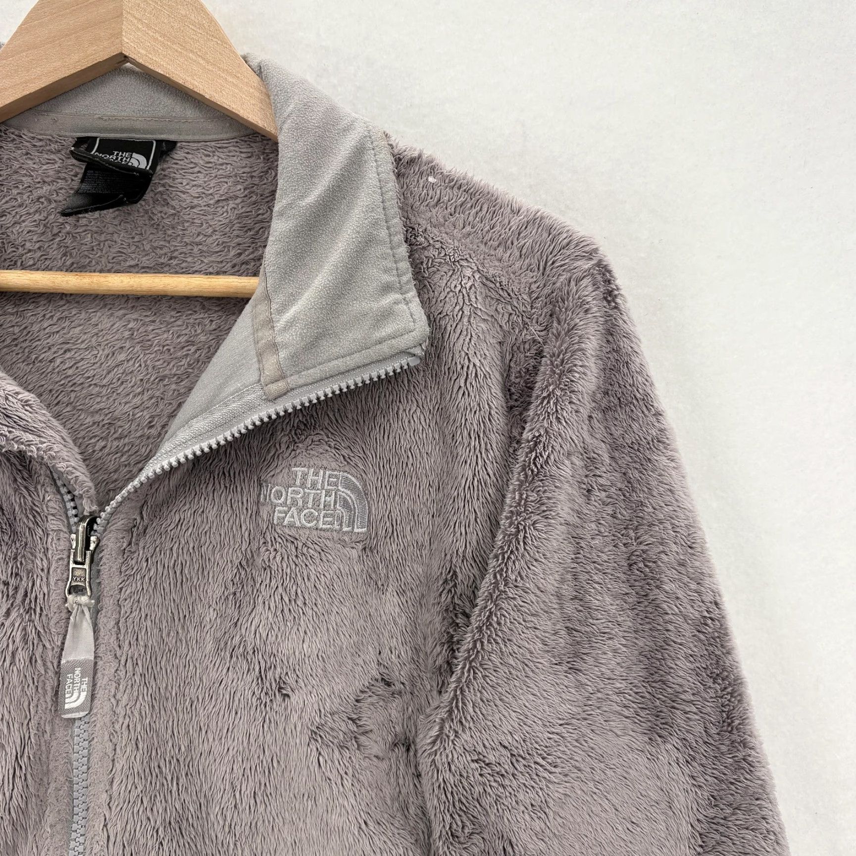 The North Face The North Face Fleece Jacket Womens M Gray High-Pile Full Zip Plush Warm Size M / US 6-8 / IT 42-44 - 2 Thumbnail