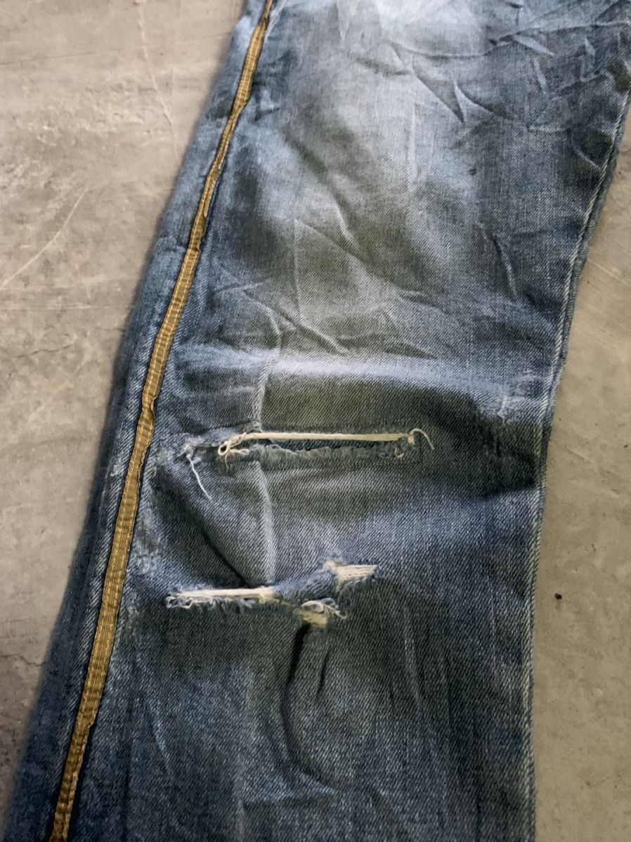 Maison MIHARA YASUHIRO MIHARAYASUHIRO skinny distressed with side goldish line Size US 33 - 13 Thumbnail