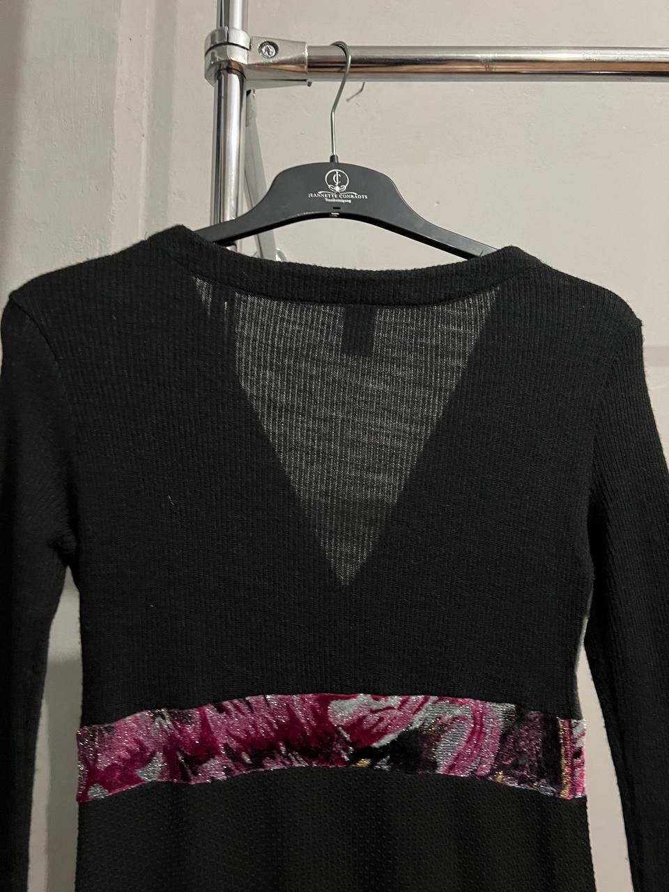 Custo Barcelona CUSTO BARCELONA DESIGNER PRINT ELEMENTS V NECK DRESS SIZE 3 Size S / US 4 / IT 40 - 14 Thumbnail