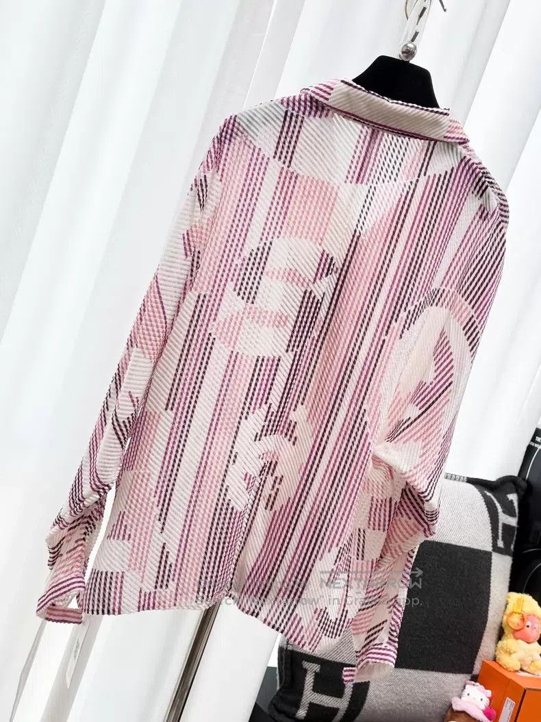 Chanel Chanel Double C printed long-sleeved shirt Size XS / US 0-2 / IT 36-38 - 3 Thumbnail