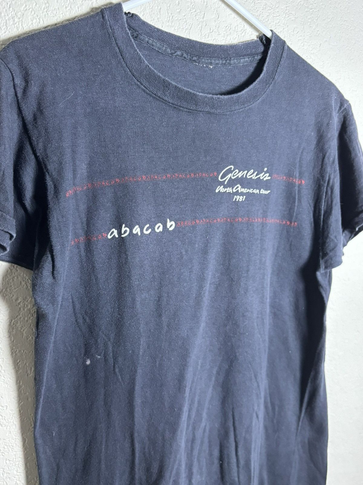 Vintage Vintage Genesis ABACAB Tour Band Tee Size US S / EU 44-46 / 1 - 4 Thumbnail
