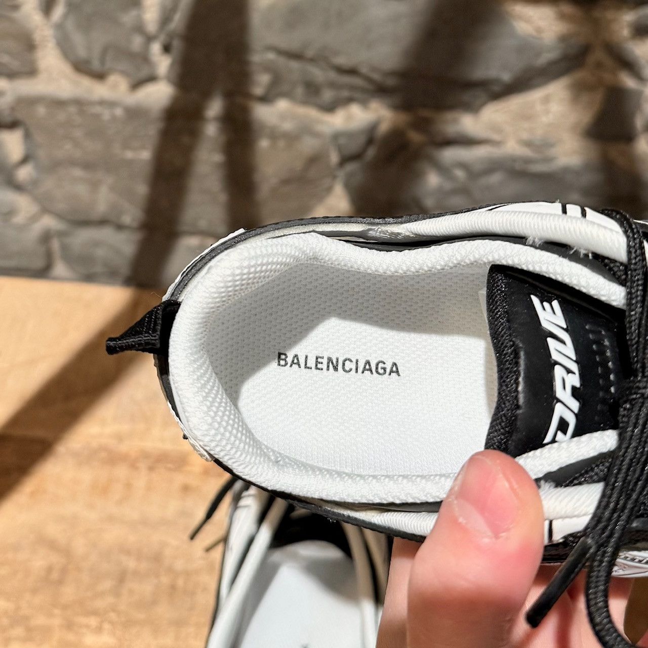 Balenciaga Balenciaga Light Grey Drive Low-top Sneakers Size US 7 / IT 37 - 11 Thumbnail