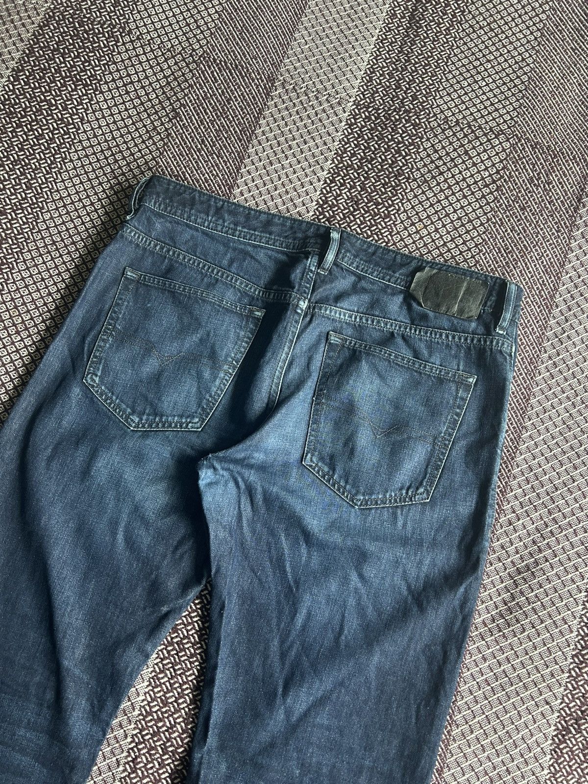 Diesel Diesel Buster Distressed Jeans Faded Regular Pants Size 36 Size US 36 / EU 52 - 6 Thumbnail