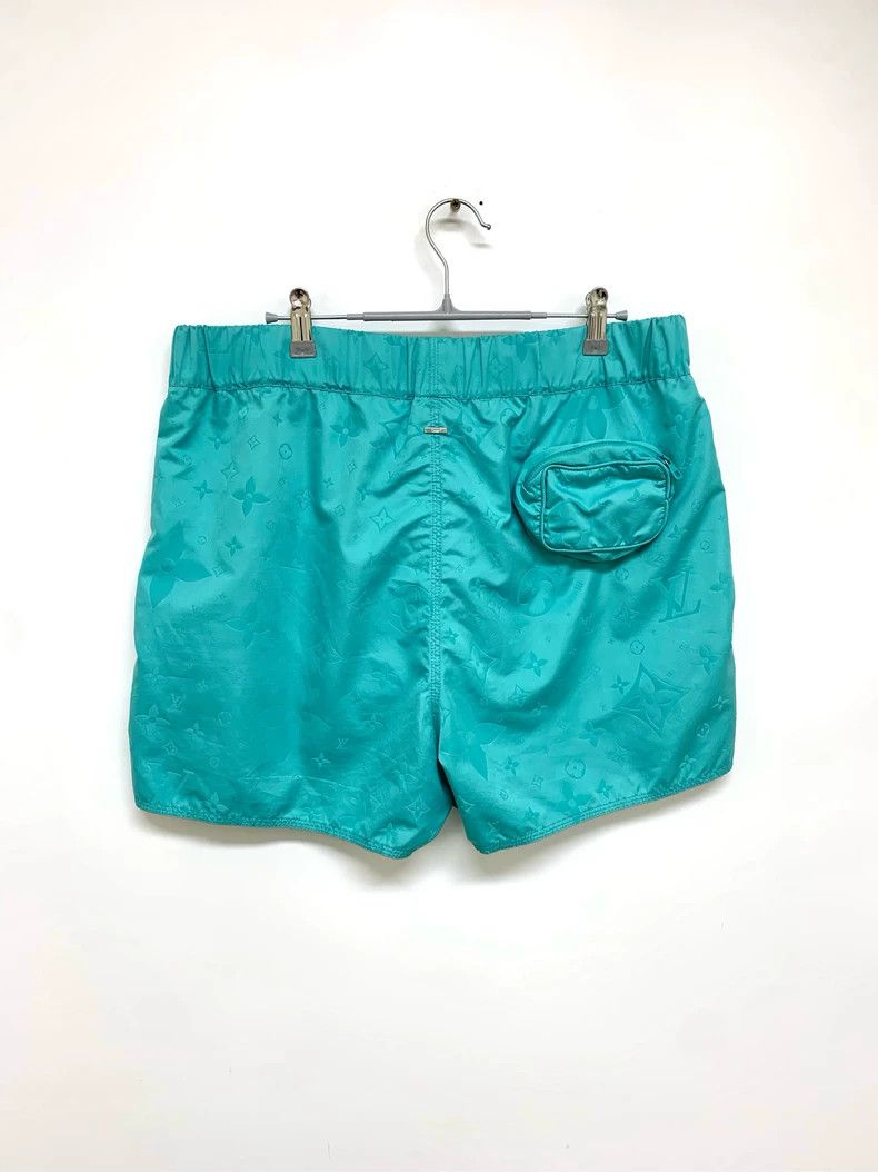 Louis Vuitton LOUIS VUITTON size l Presbyopia Beach Shorts Size US 30 / EU 46 - 8 Thumbnail