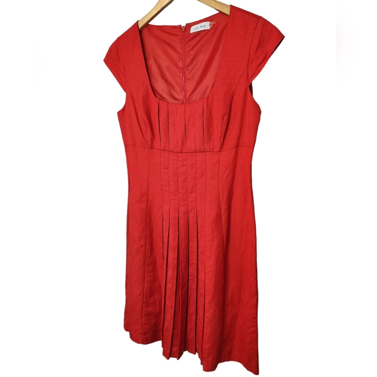 Calvin Klein Calvin Klien Red Linen pleated fit and flare dress 8 Size M / US 6-8 / IT 42-44 - 4 Thumbnail