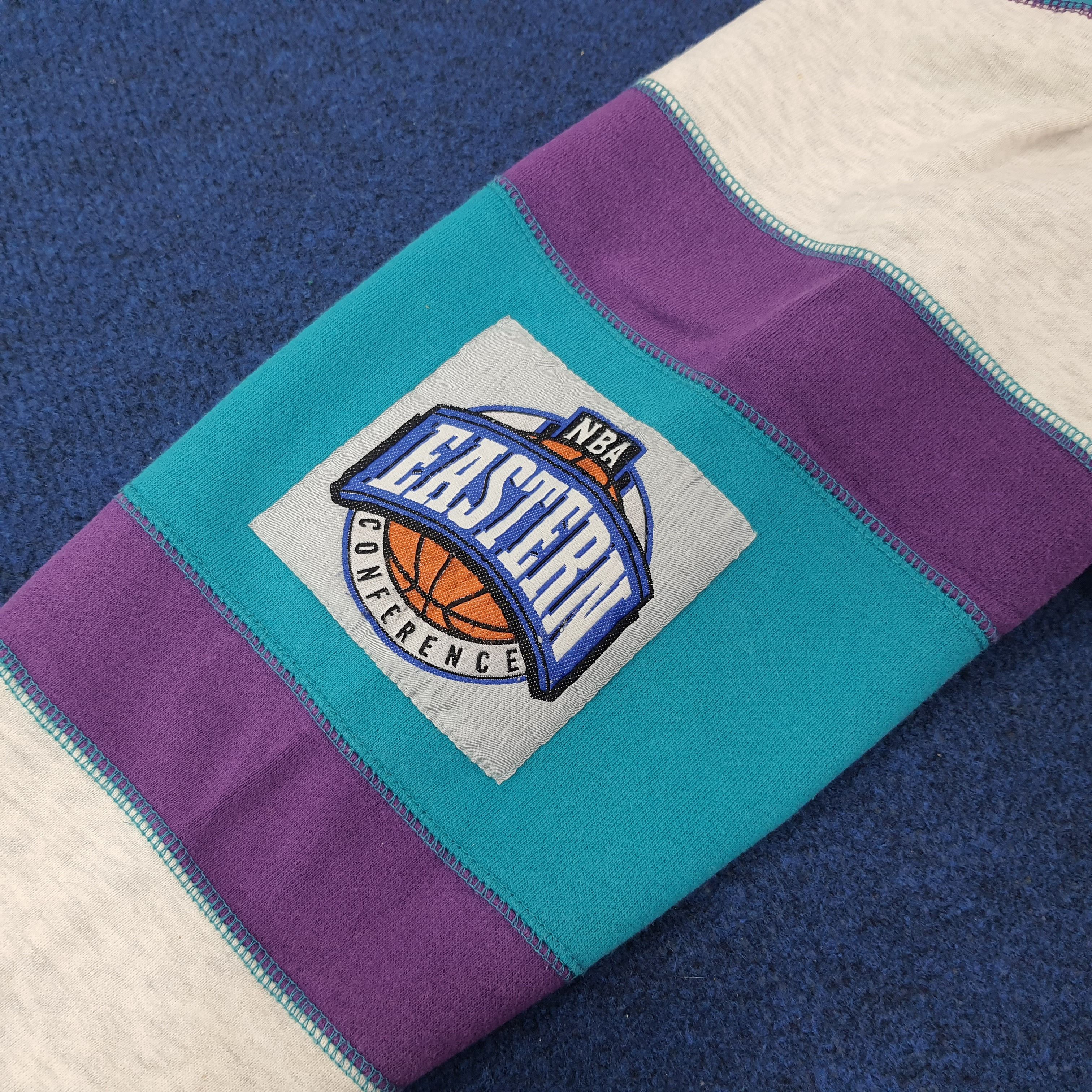 NBA Vintage NBA Charlotte Hornets Team Sports Sweatshirt C246N27 Size US M / EU 48-50 / 2 - 8 Thumbnail