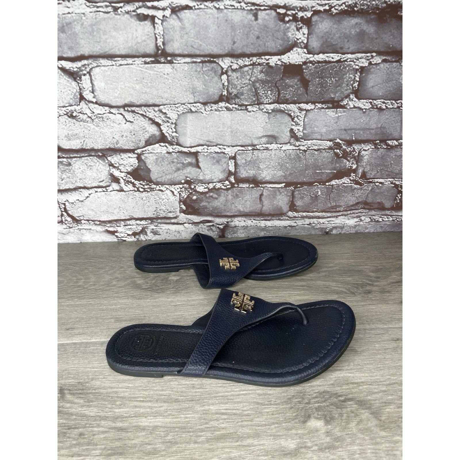 Tory Burch Tory Burch Jole Navy Blue Thong Tumbled Leather Sandals Wome Size US 6.5 / IT 36.5 - 4 Thumbnail