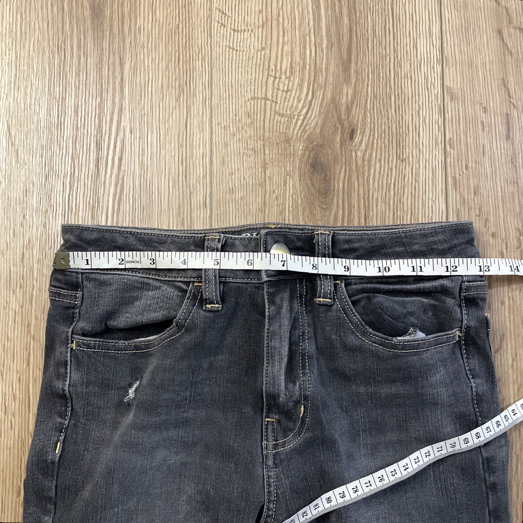 American Eagle Outfitters AMERICAN EAGLE Super Stretch Black Hi Rise Crop Jeggings Size 0 Womens Size 25" / US 0 / IT 36 - 4 Thumbnail