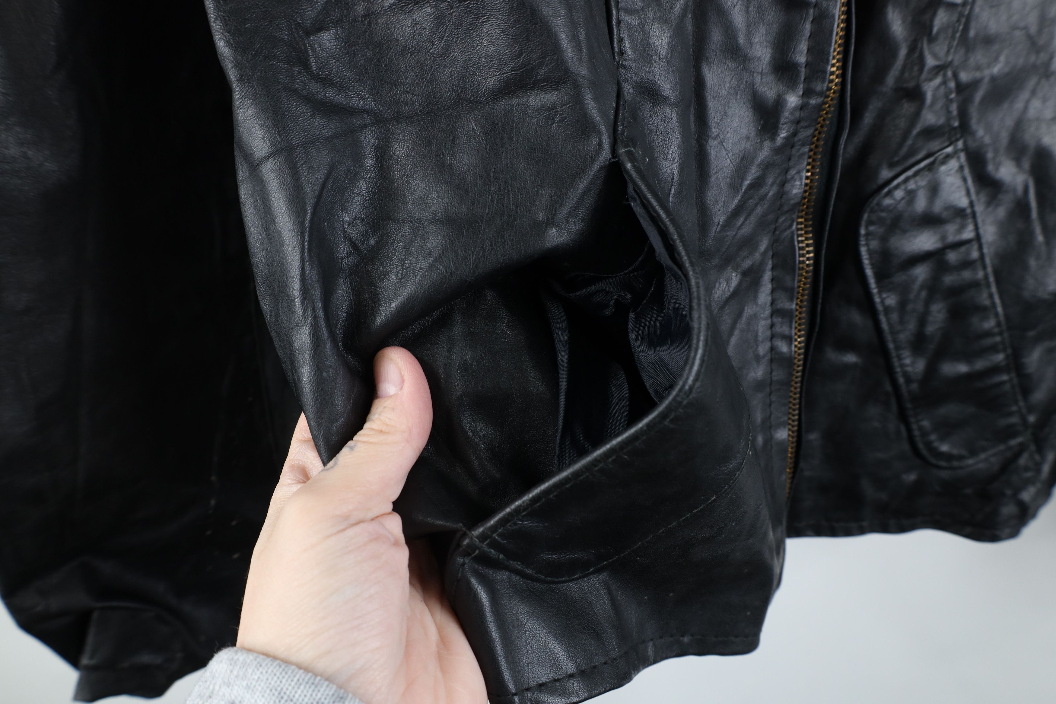 Vintage Vintage 60s 70s Streetwear Leather Bomber Jacket Black Size M / US 6-8 / IT 42-44 - 8 Thumbnail