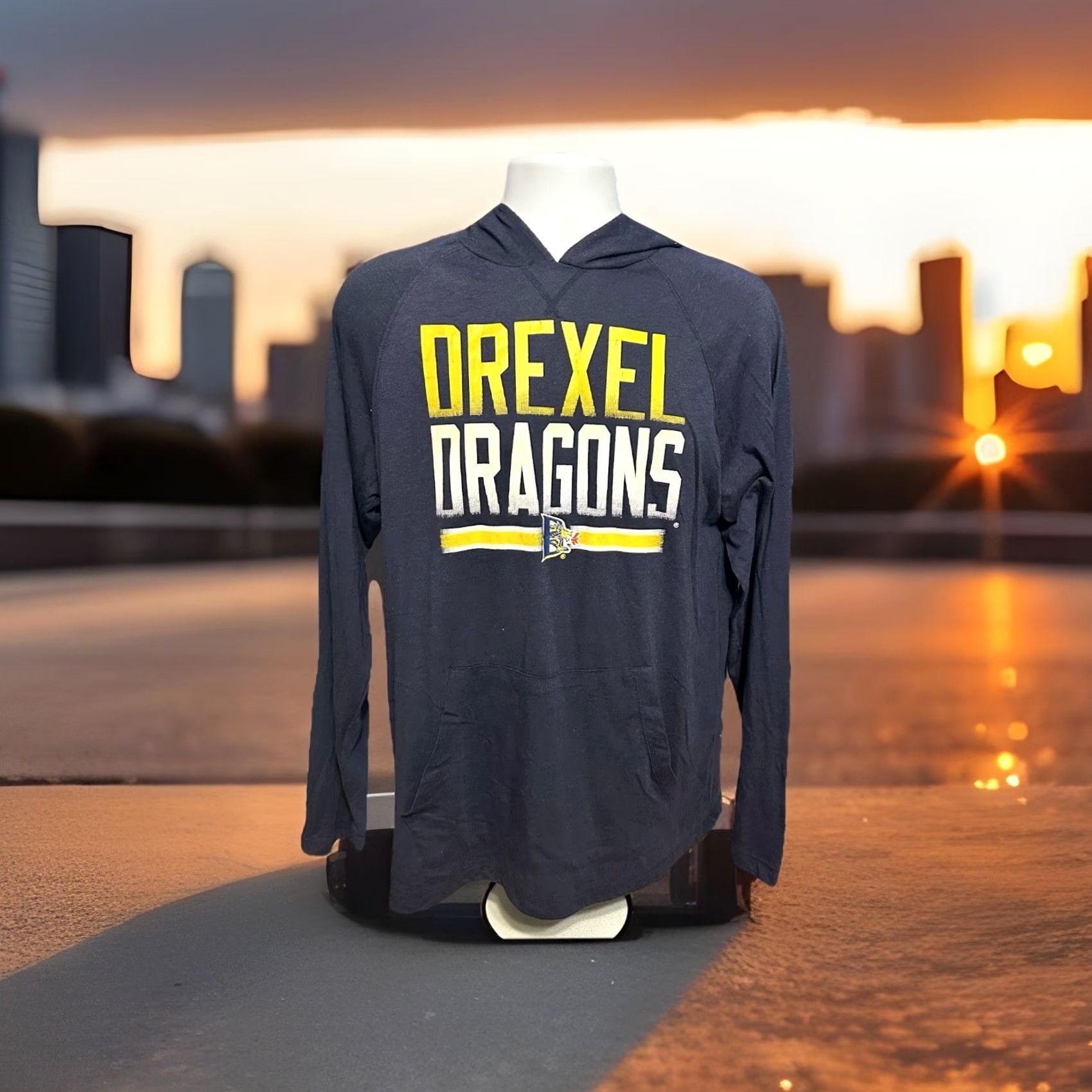 Vintage Drexel University Dragons Hoodie Adult Large Navy Blue Lightweight OVB Logo Pullover Hoodie Mens Size US L / EU 52-54 / 3 - 6 Thumbnail