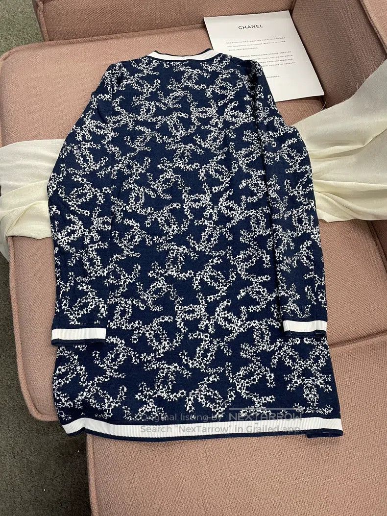 Chanel Chanel Blue and white printed full logo full double C card Size XS / US 0-2 / IT 36-38 - 3 Thumbnail