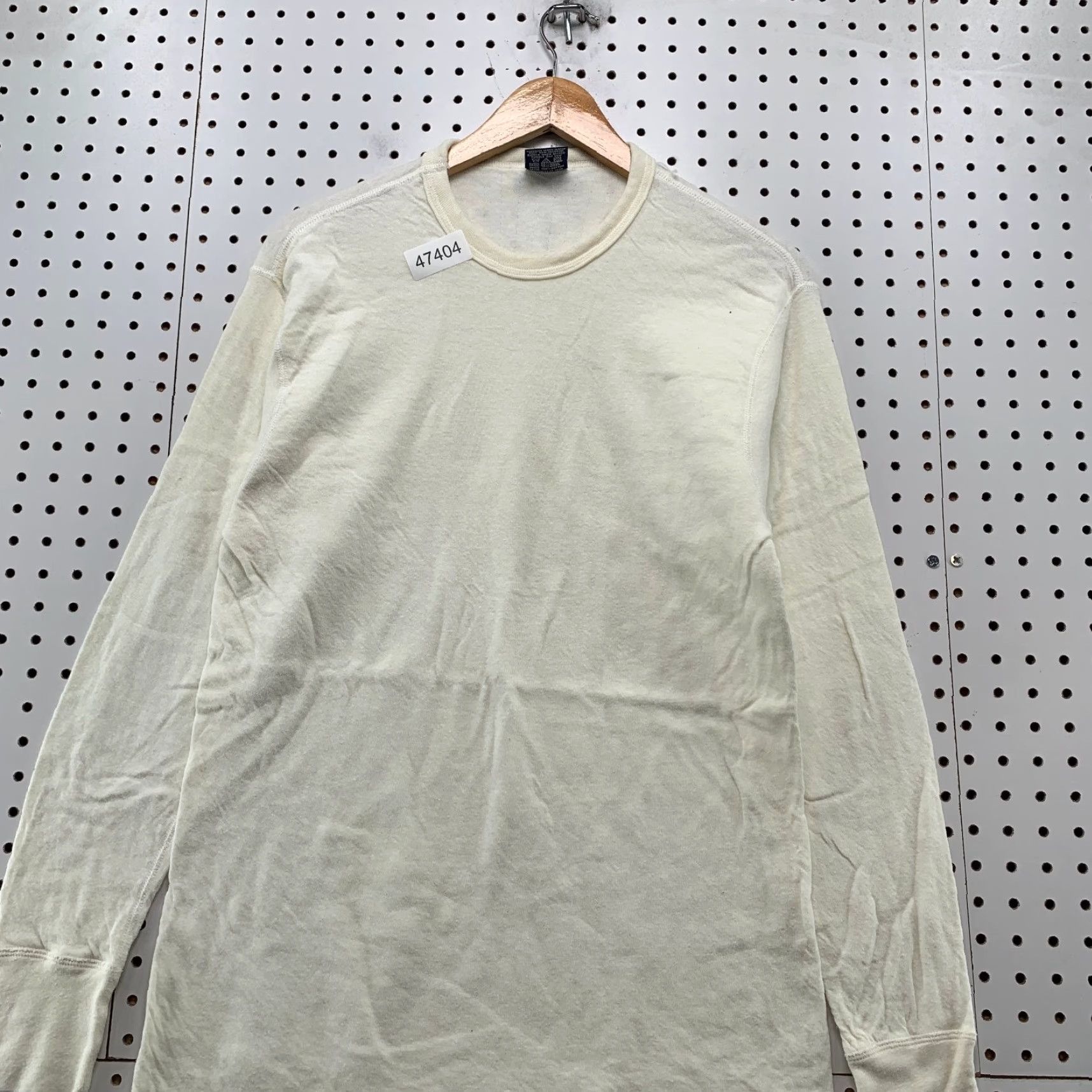 Vintage VINTAGE Duofold Wool Blend Thermal Shirt Mens Large Cream Long Sleeve USA Size US L / EU 52-54 / 3 - 4 Thumbnail